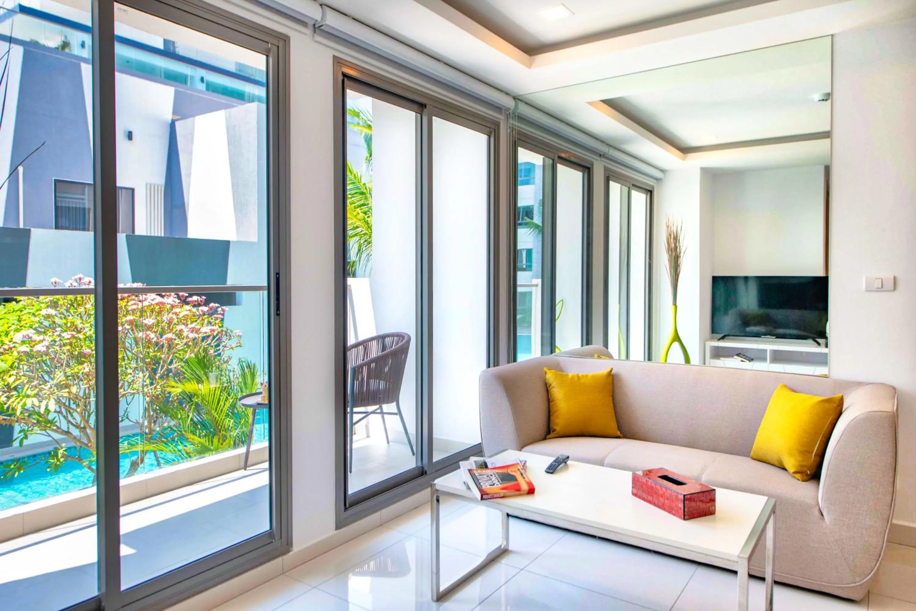 Balcony/Terrace in Arcadia Beach Resort Pattaya