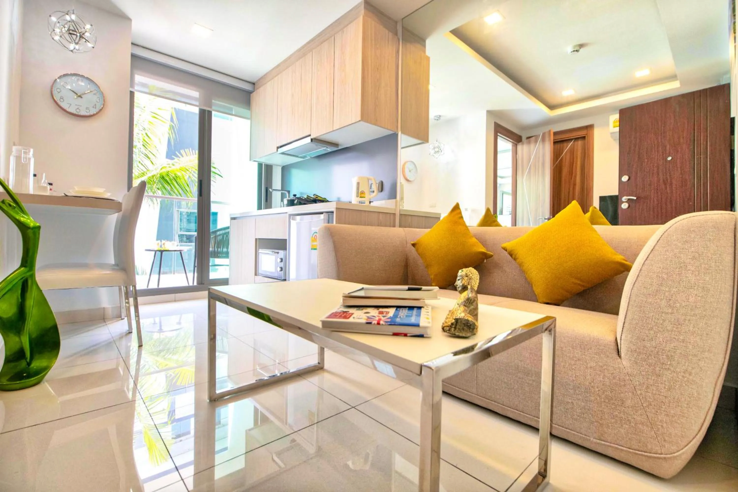 Library in Arcadia Beach Resort Pattaya