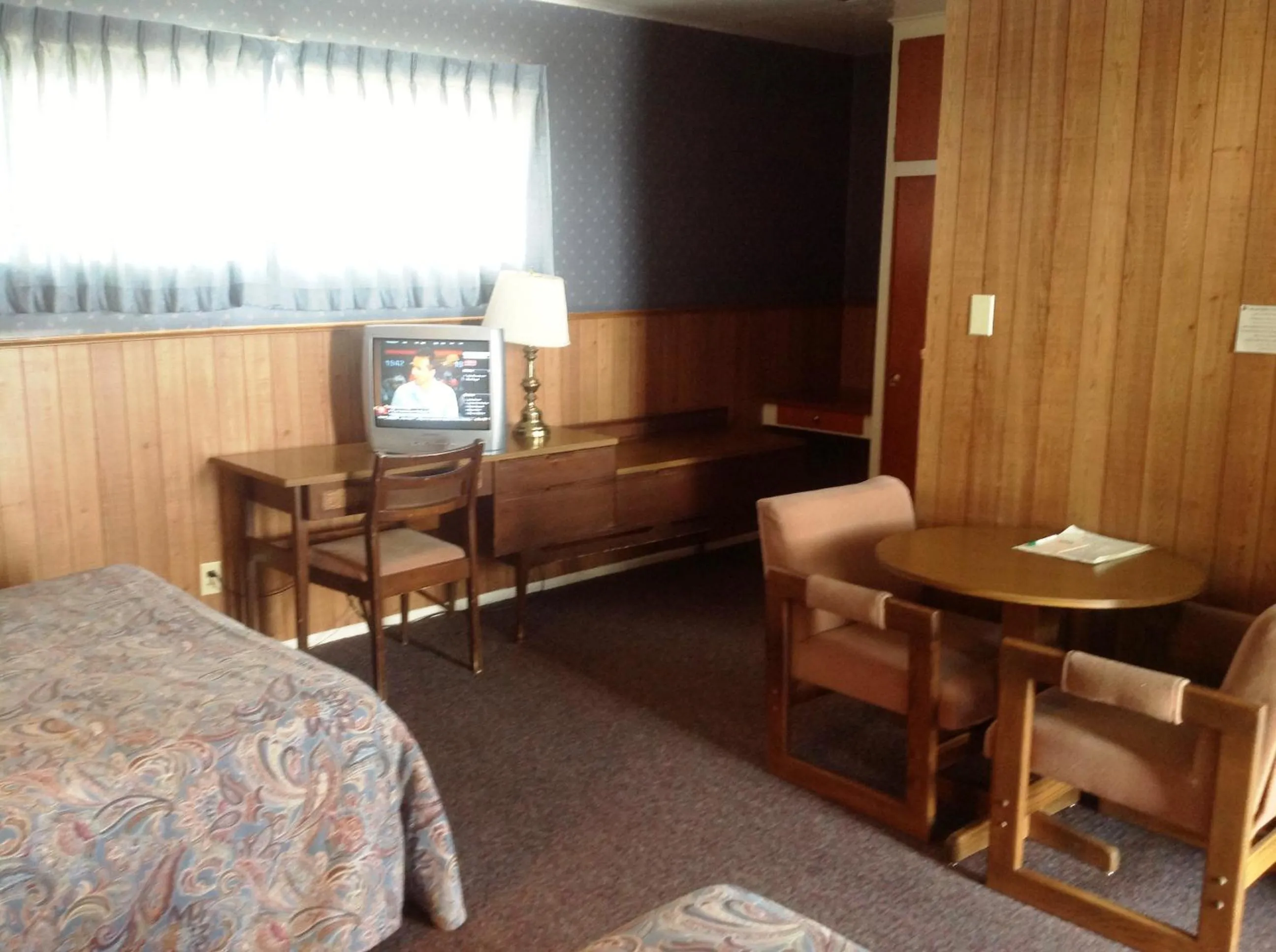 Bridgeport Inn