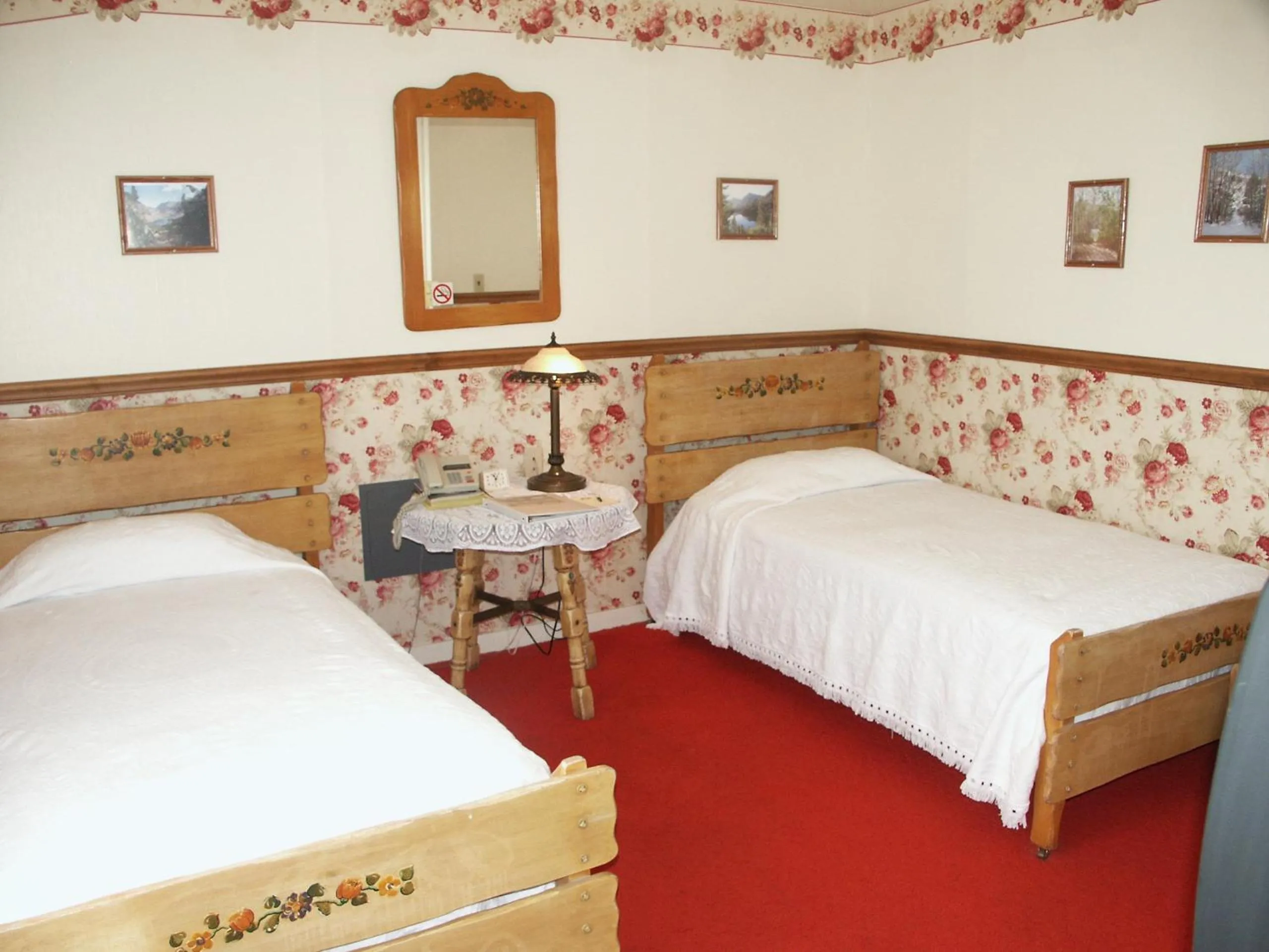 Single Room in Bridgeport Inn