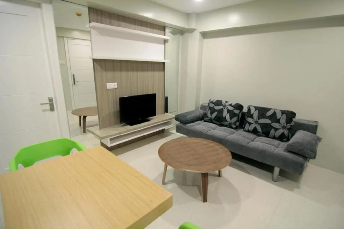 Living room in Z Pad Residences