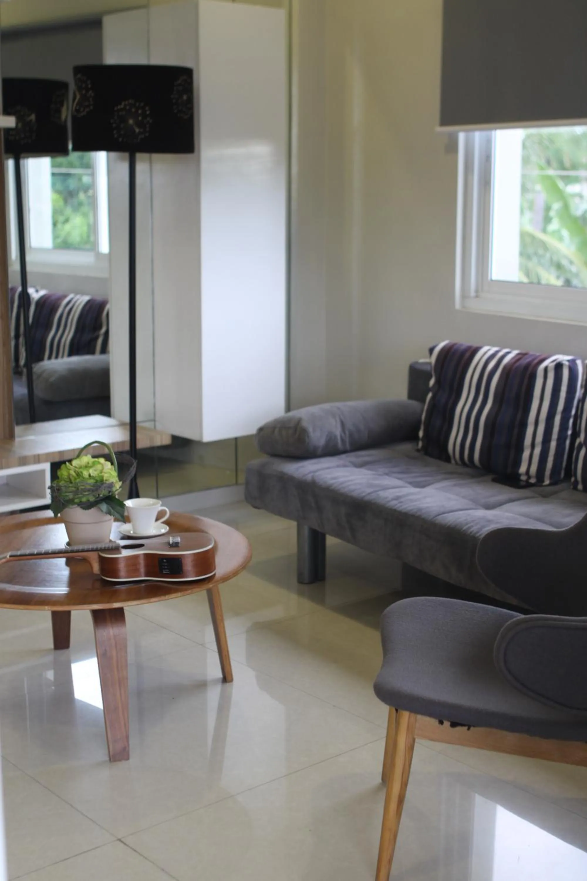 Day in Z Pad Residences