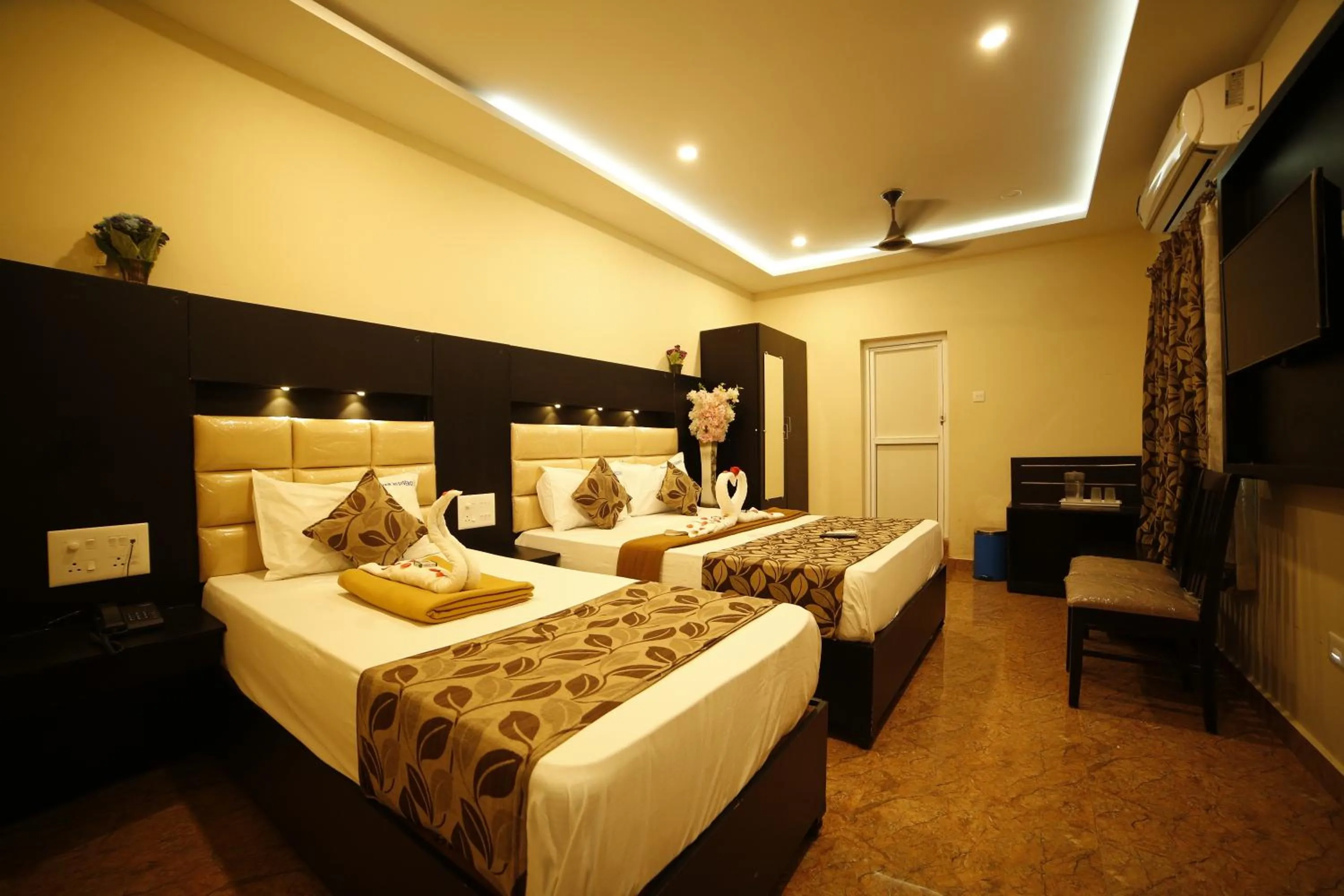 Bed in Hotel Ragavendra Rameswaram