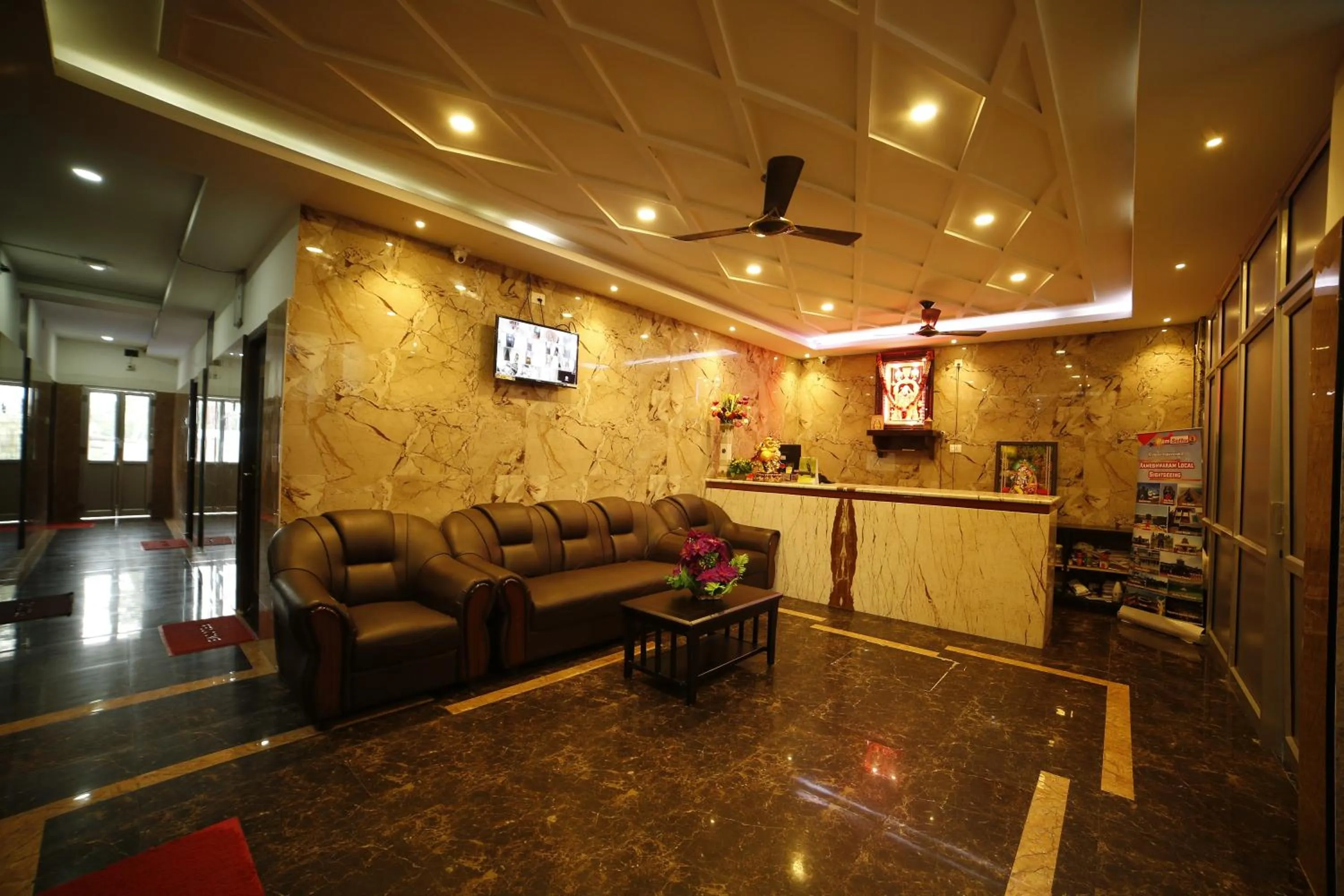 Lobby or reception in Hotel Ragavendra Rameswaram