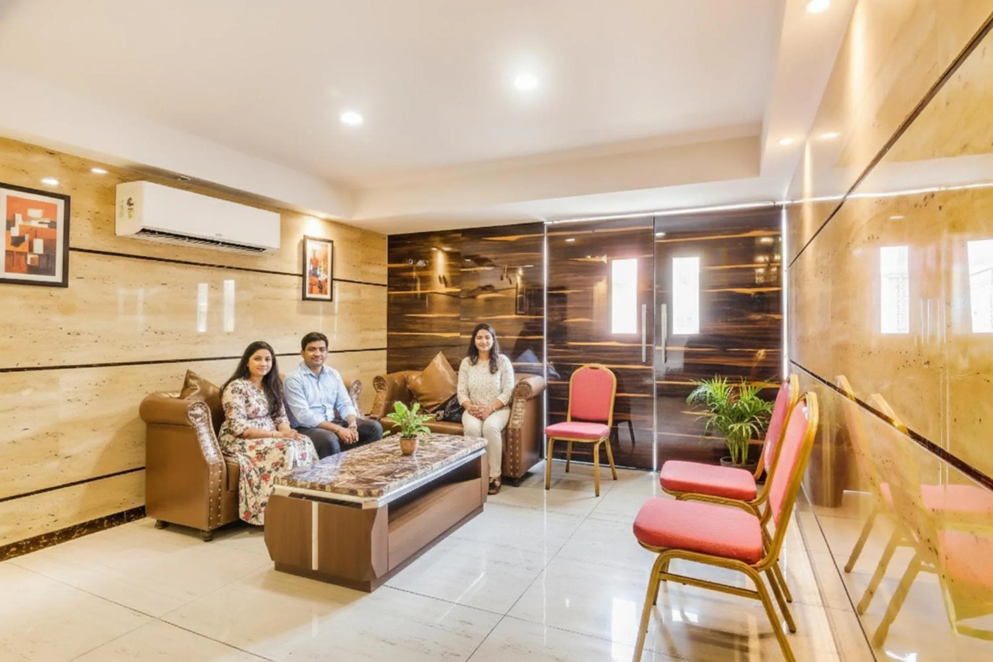 Seating area in FabHotel Luxor - Nr Acropolis Mall