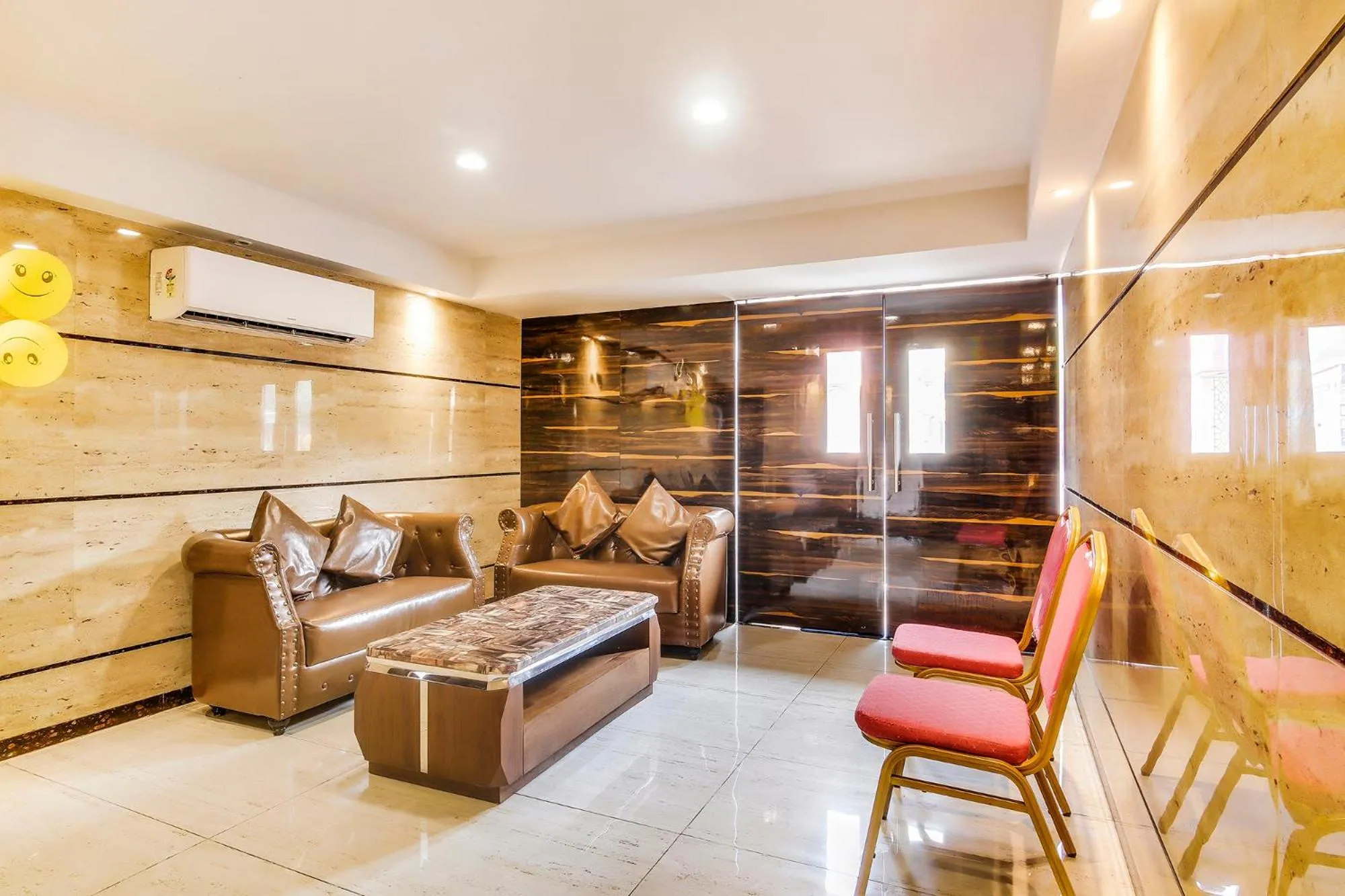 Seating area in FabHotel Luxor - Nr Acropolis Mall