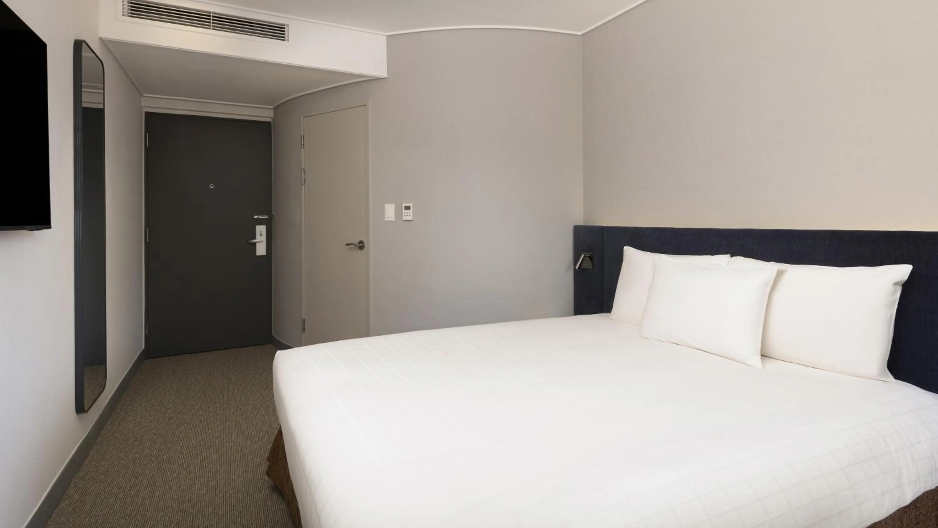Bed in ibis Ambassador Seoul Insadong-Newly renovated in 2025
