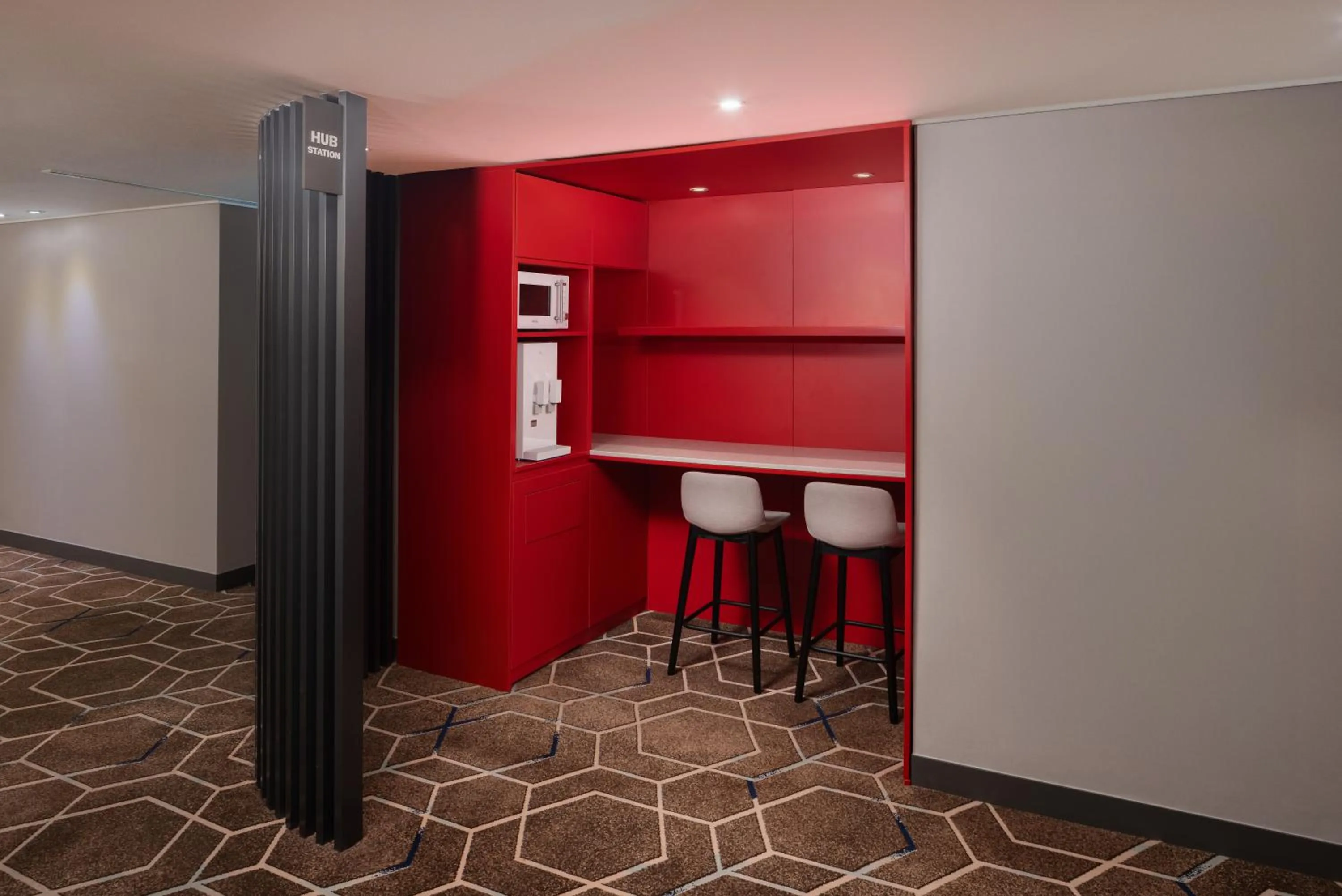 microwave in ibis Ambassador Seoul Insadong-Newly renovated in 2025