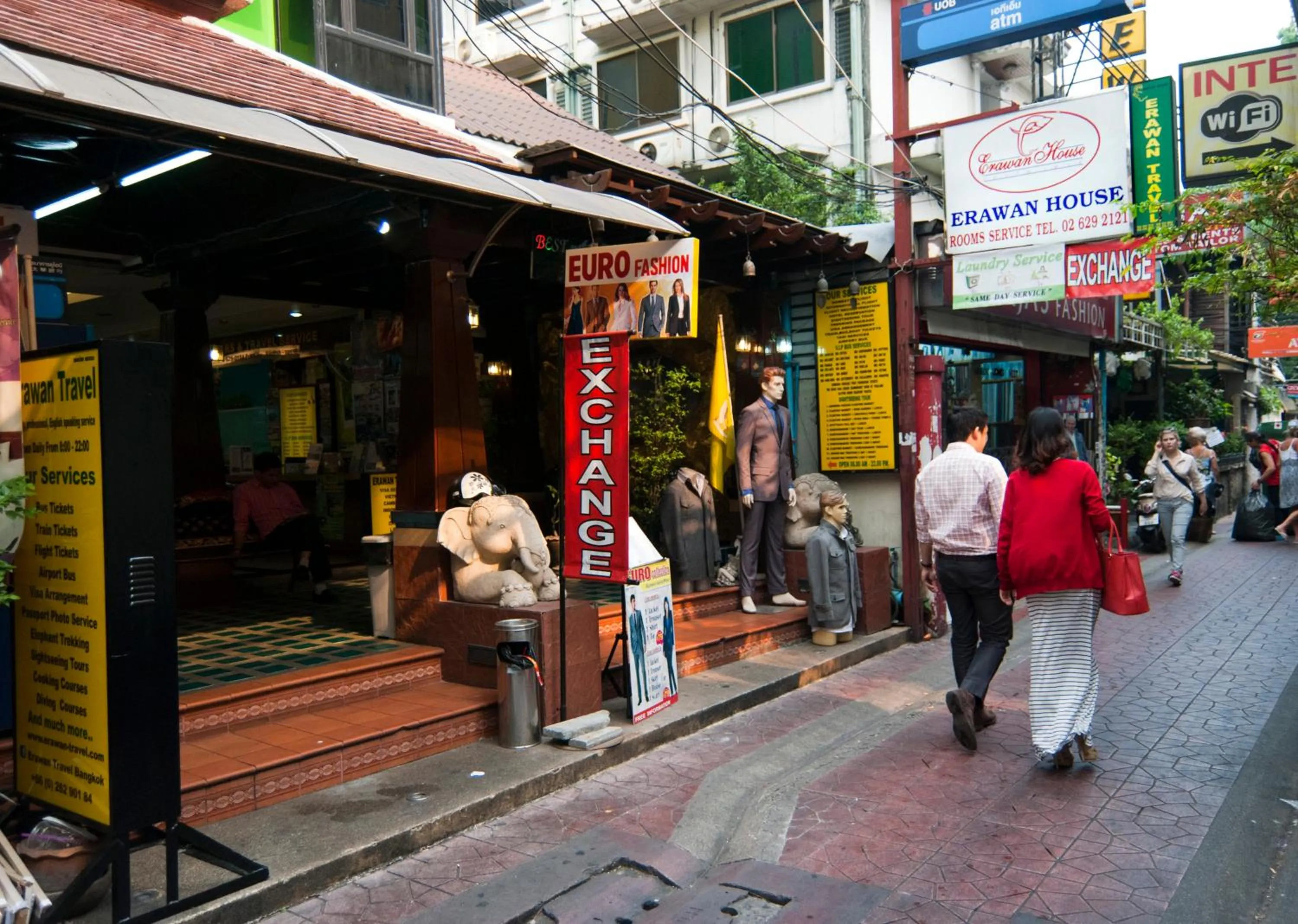 Facade/entrance in Erawan House