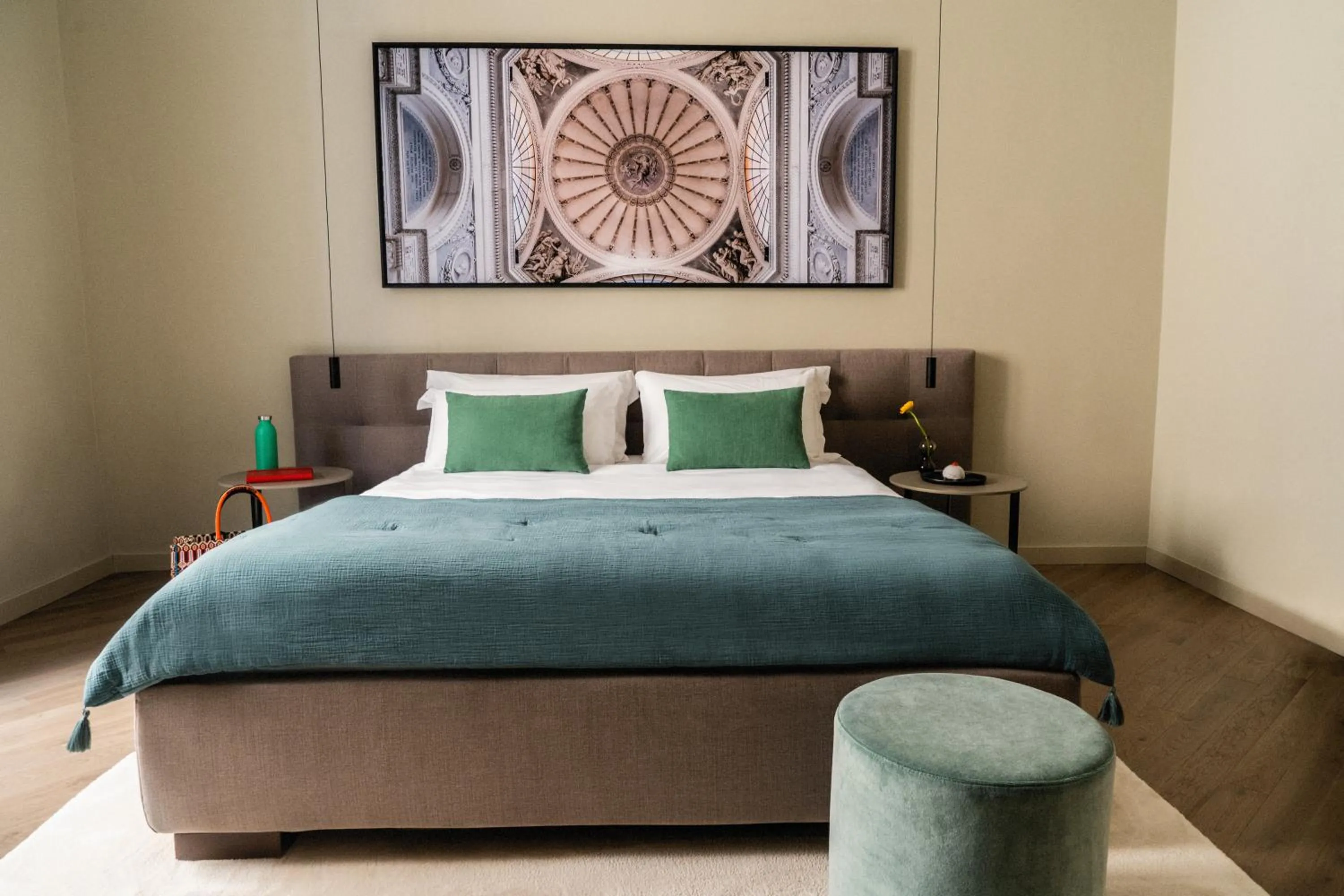 Bedroom, Bed in InCanto