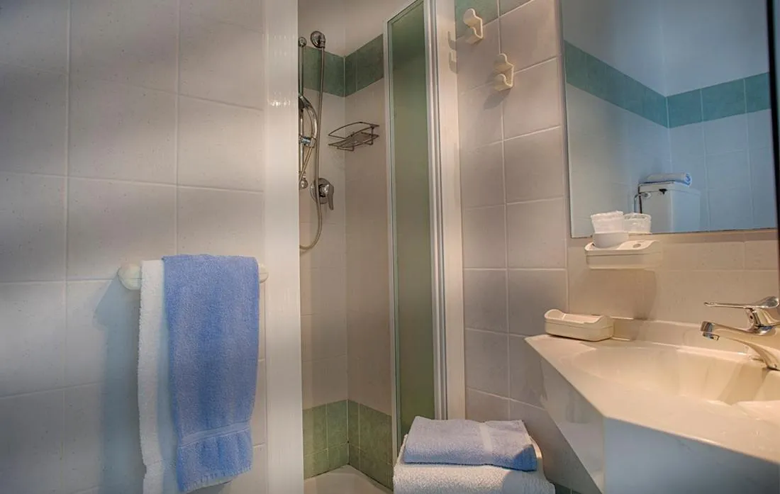 Shower in Hotel Nettuno