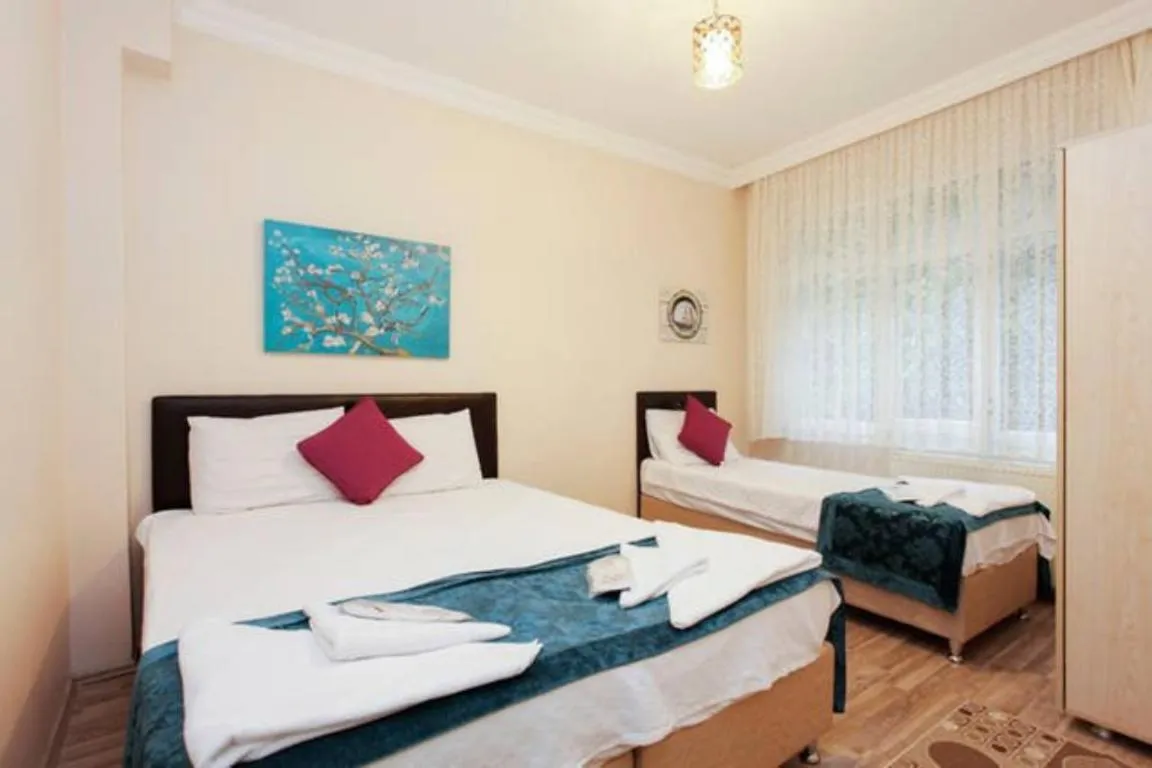 Two-Bedroom Apartment in Divan Wooden Guesthouse