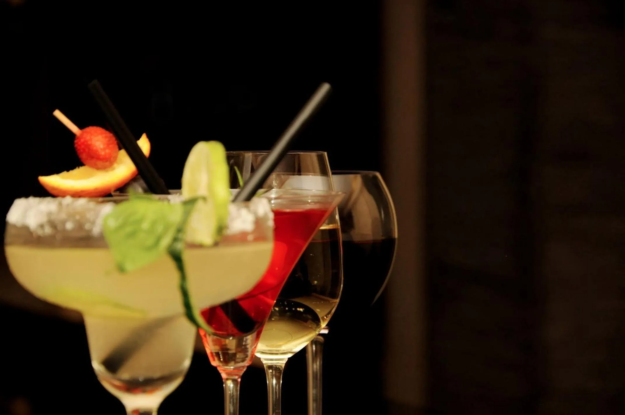 Restaurant/places to eat in GemSuites Serviced Apartments State House