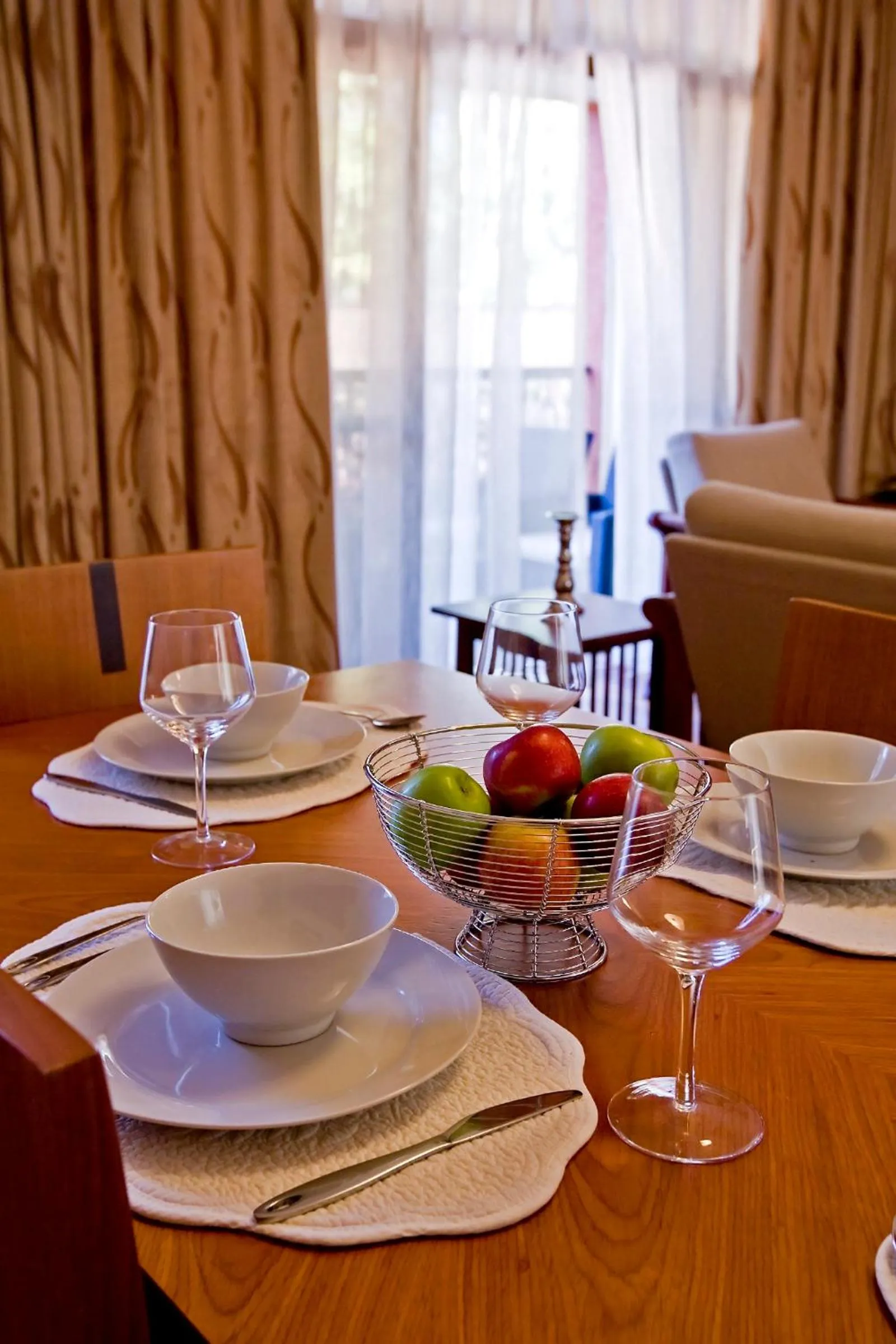 Dining area in GemSuites Serviced Apartments State House
