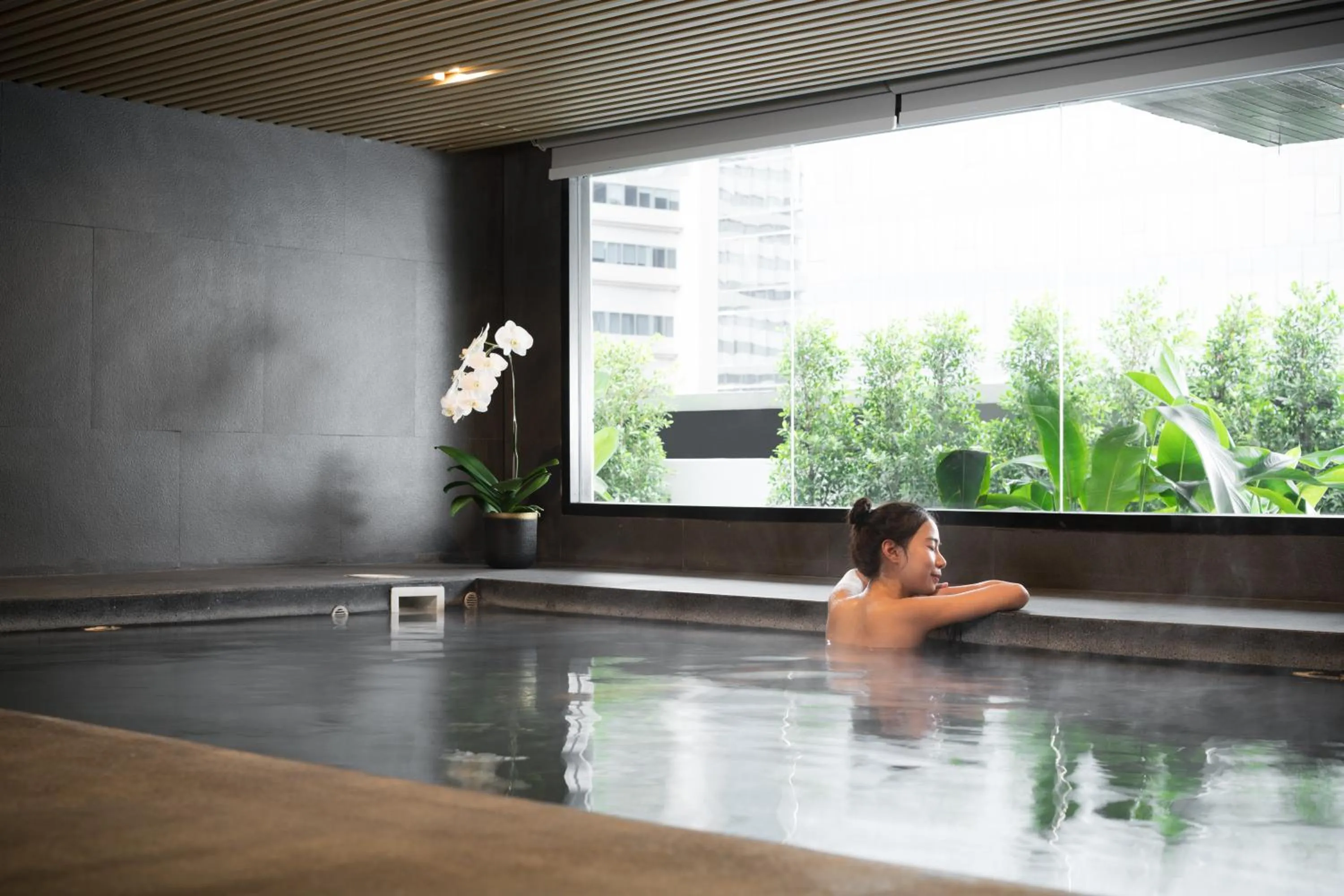 Hot Spring Bath in Avani Ratchada Bangkok