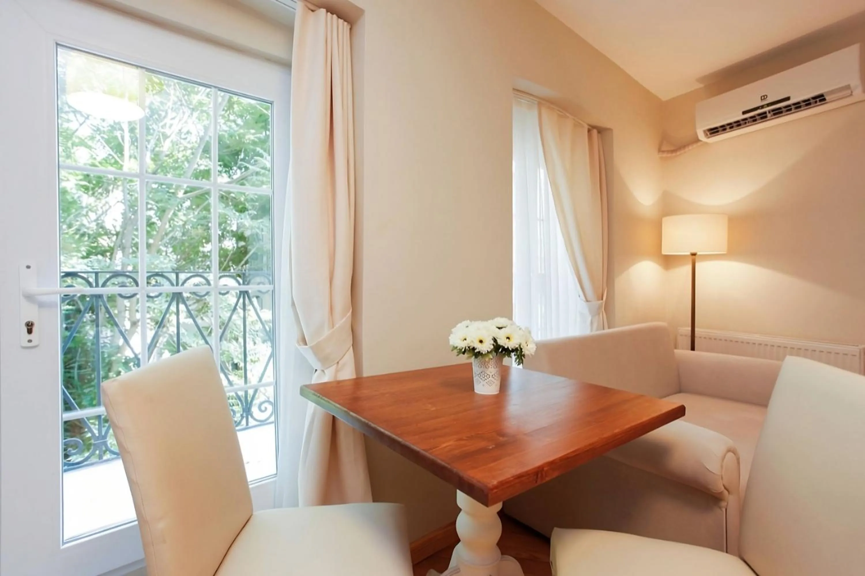 Garden view in The Loft Istanbul