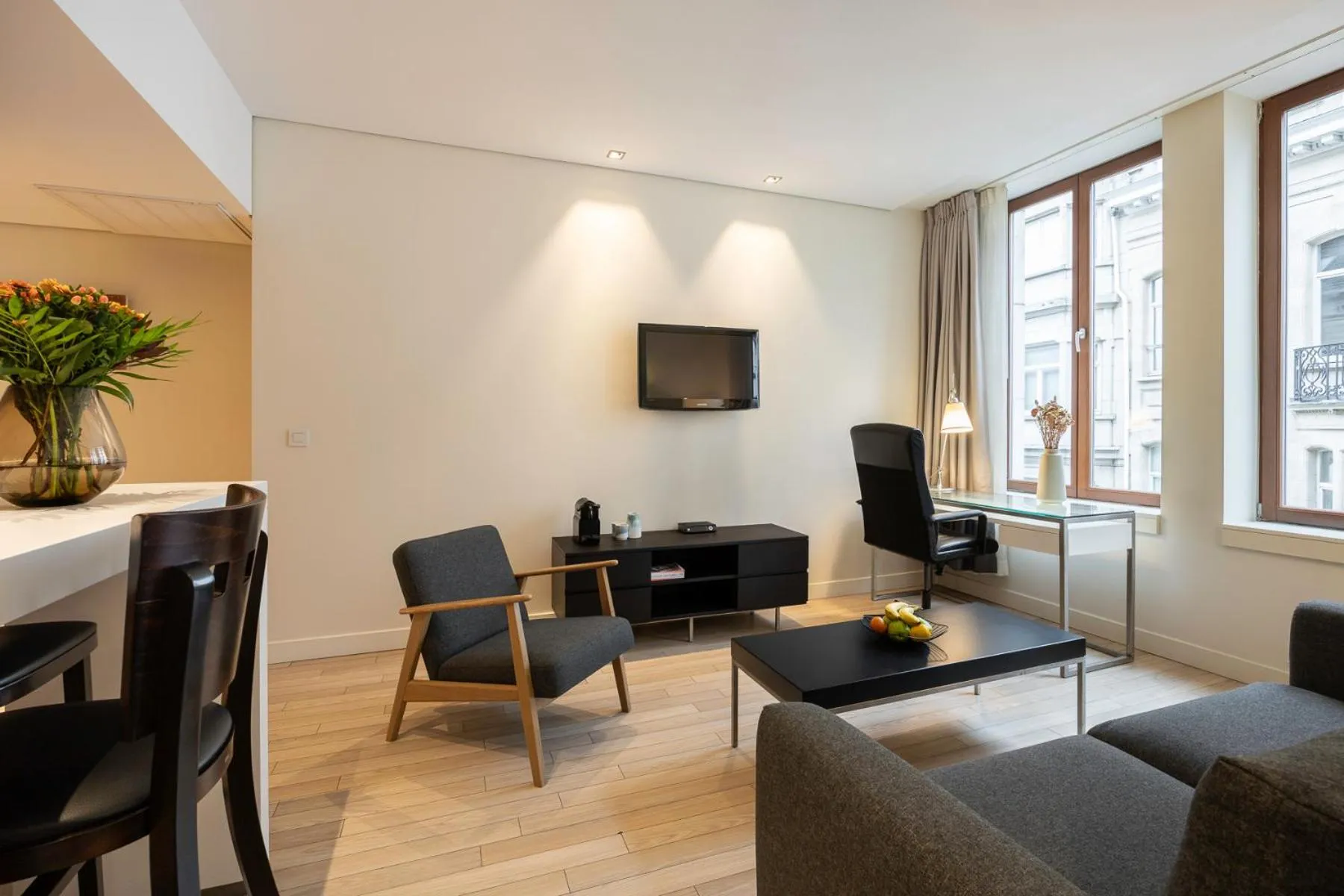 Living room in B-aparthotel Grand Place