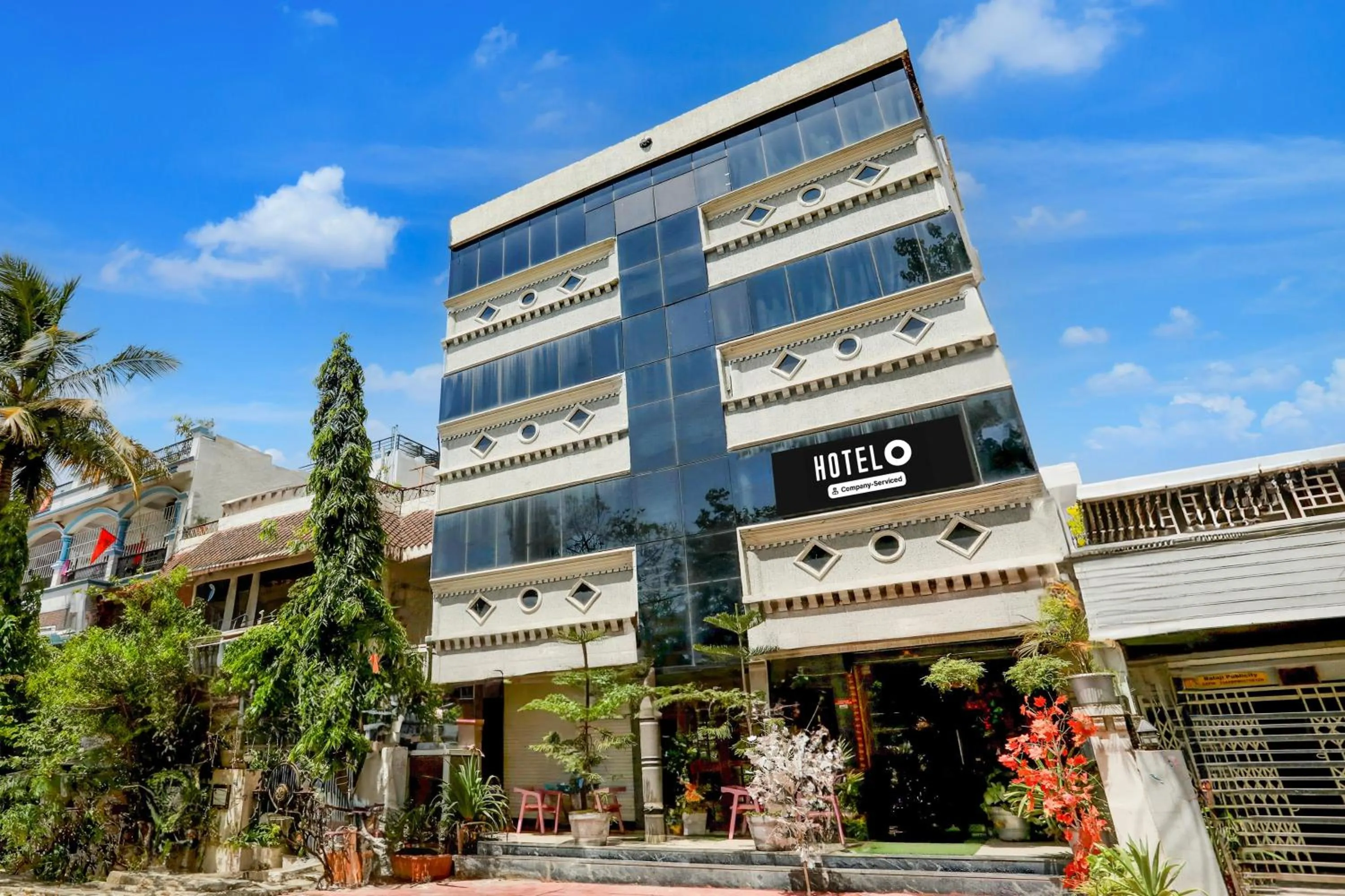 Facade/entrance in Super Hotel O MP Nagar Near Rachna Tower