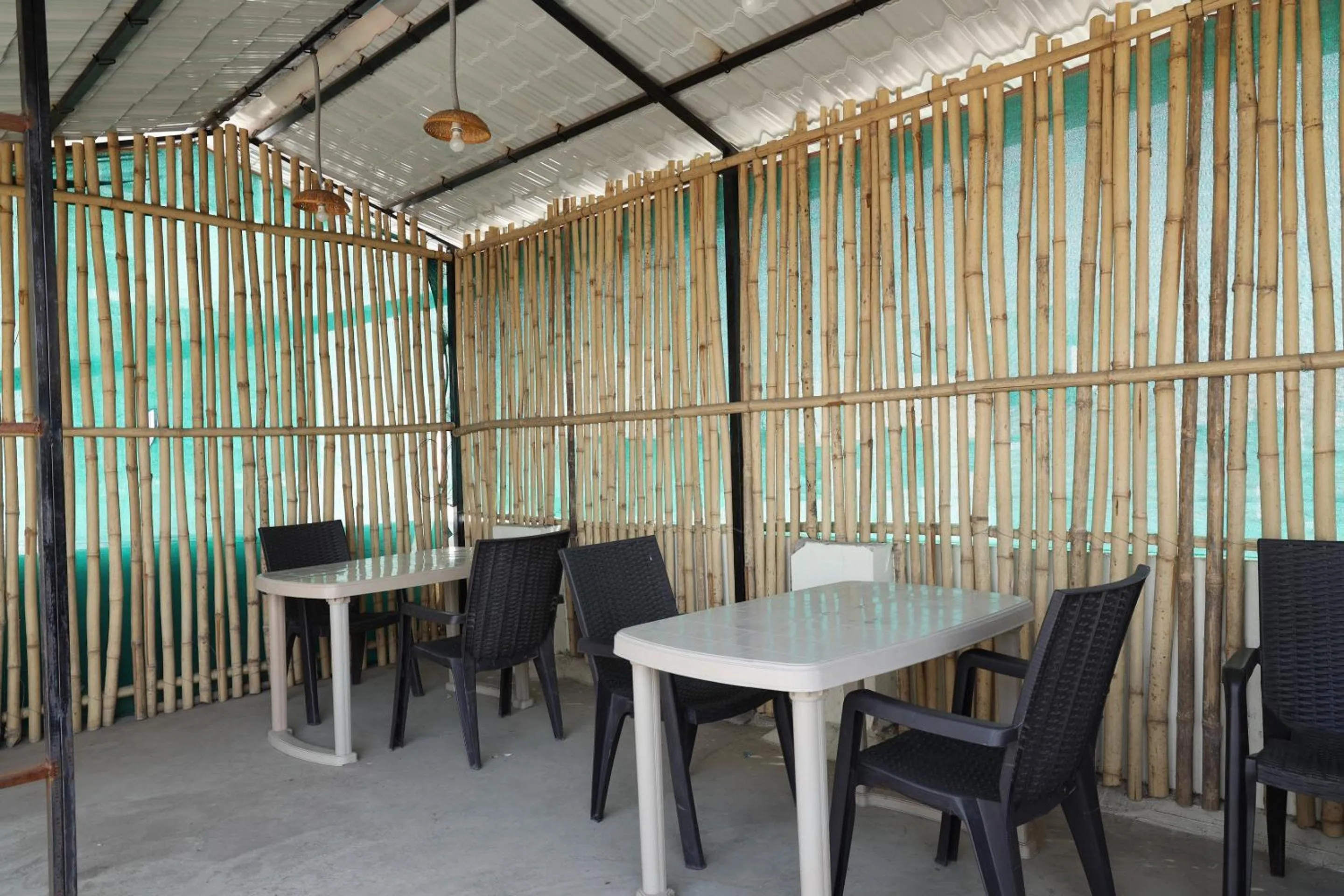 Restaurant/places to eat in Collection O Nagpur International Airport