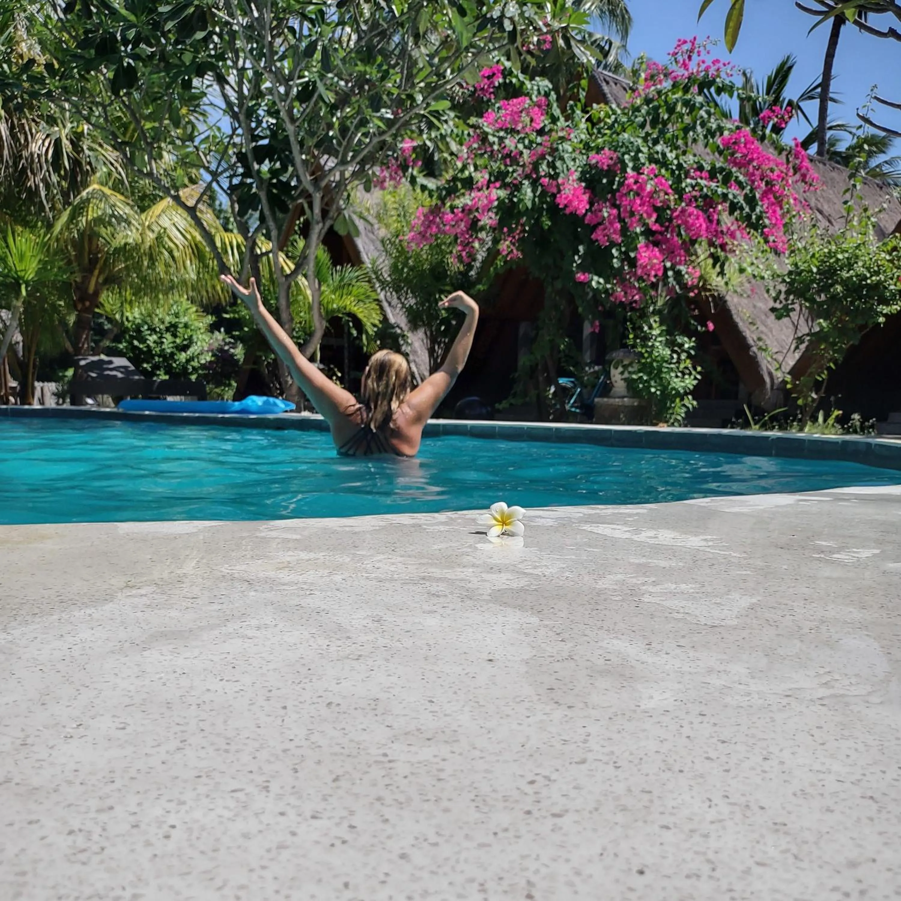 Swimming pool in Lucy's Garden Hotel