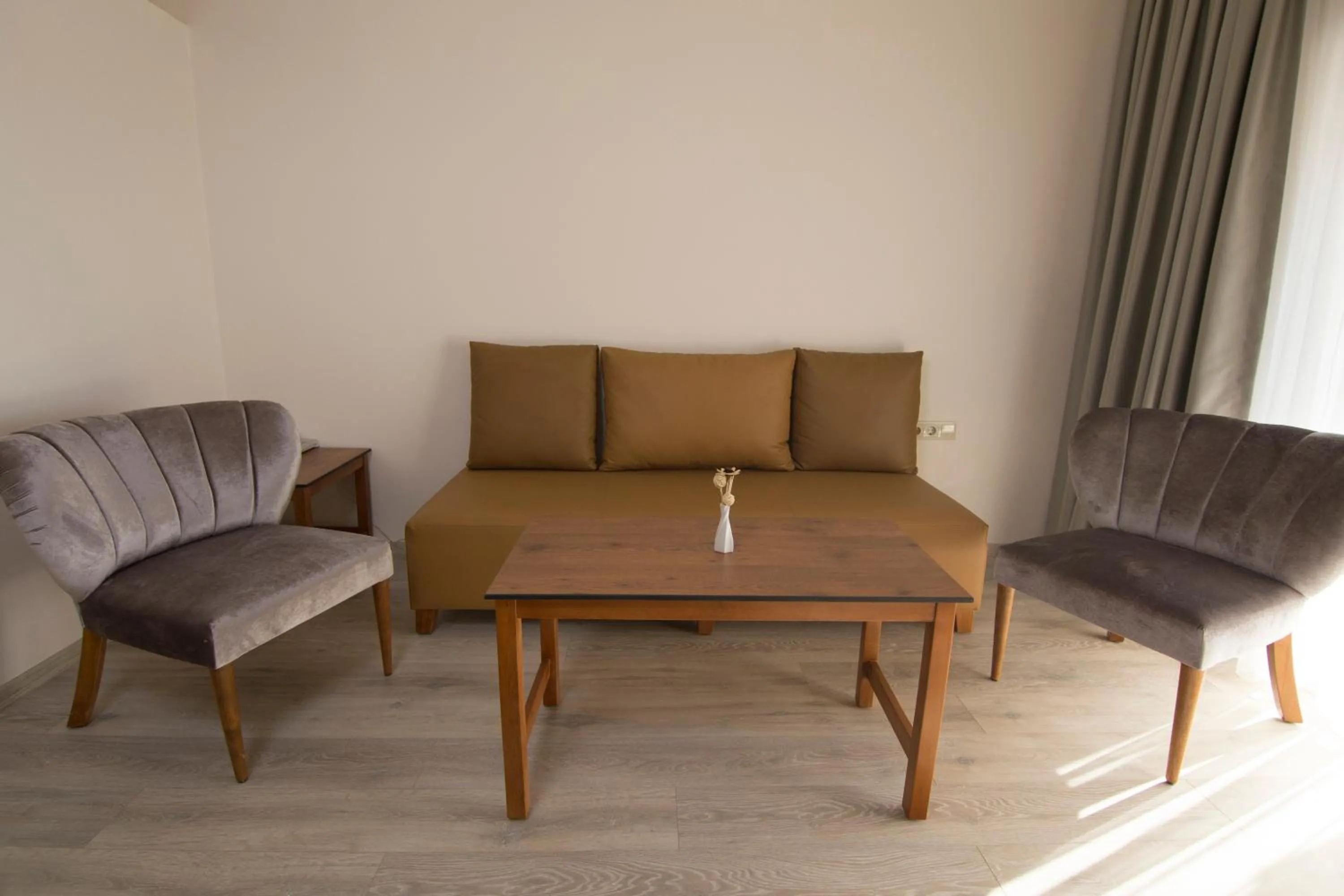 Living room in Neopol Hotel