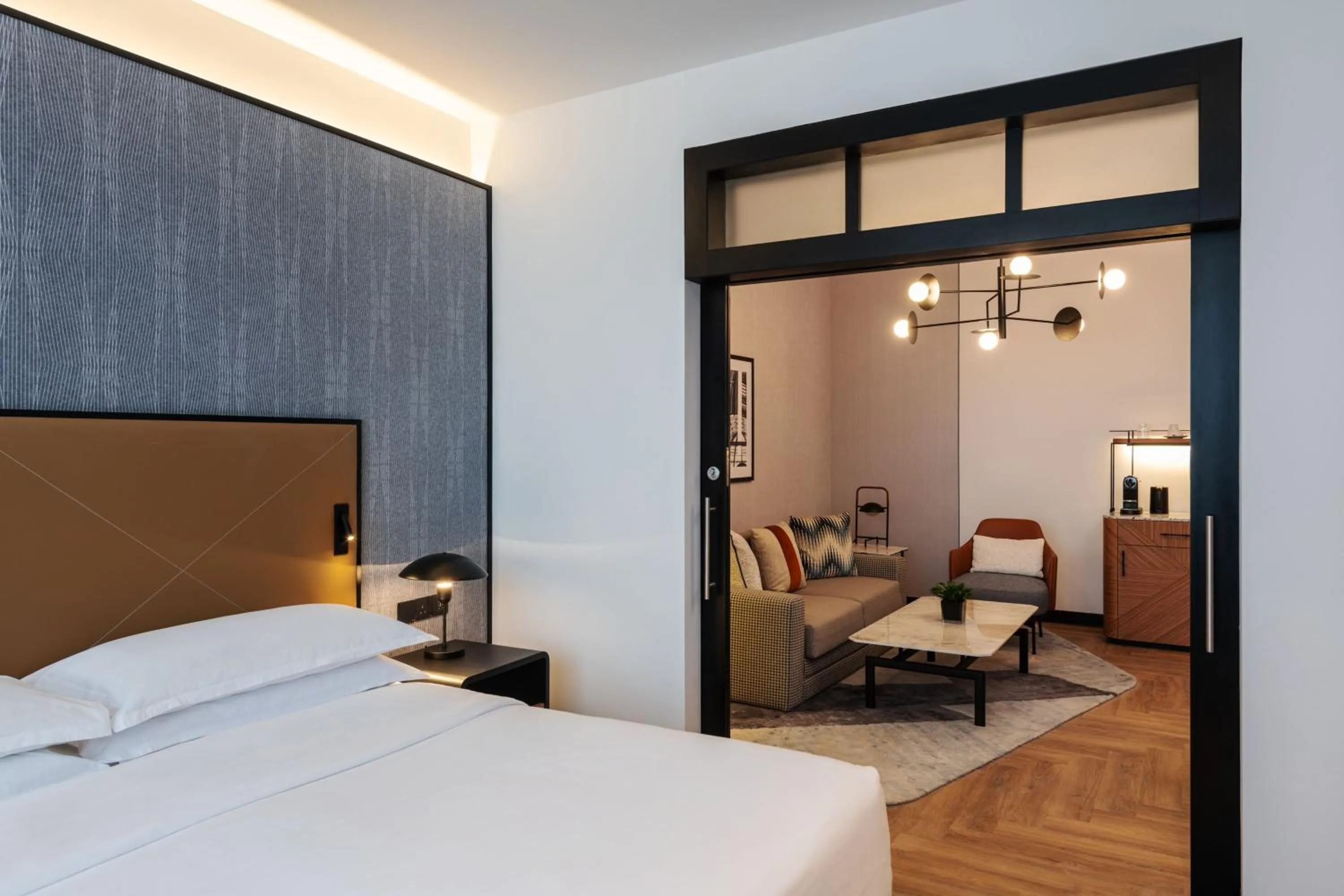 Living room, Bed in Sheraton Mall of the Emirates Hotel, Dubai