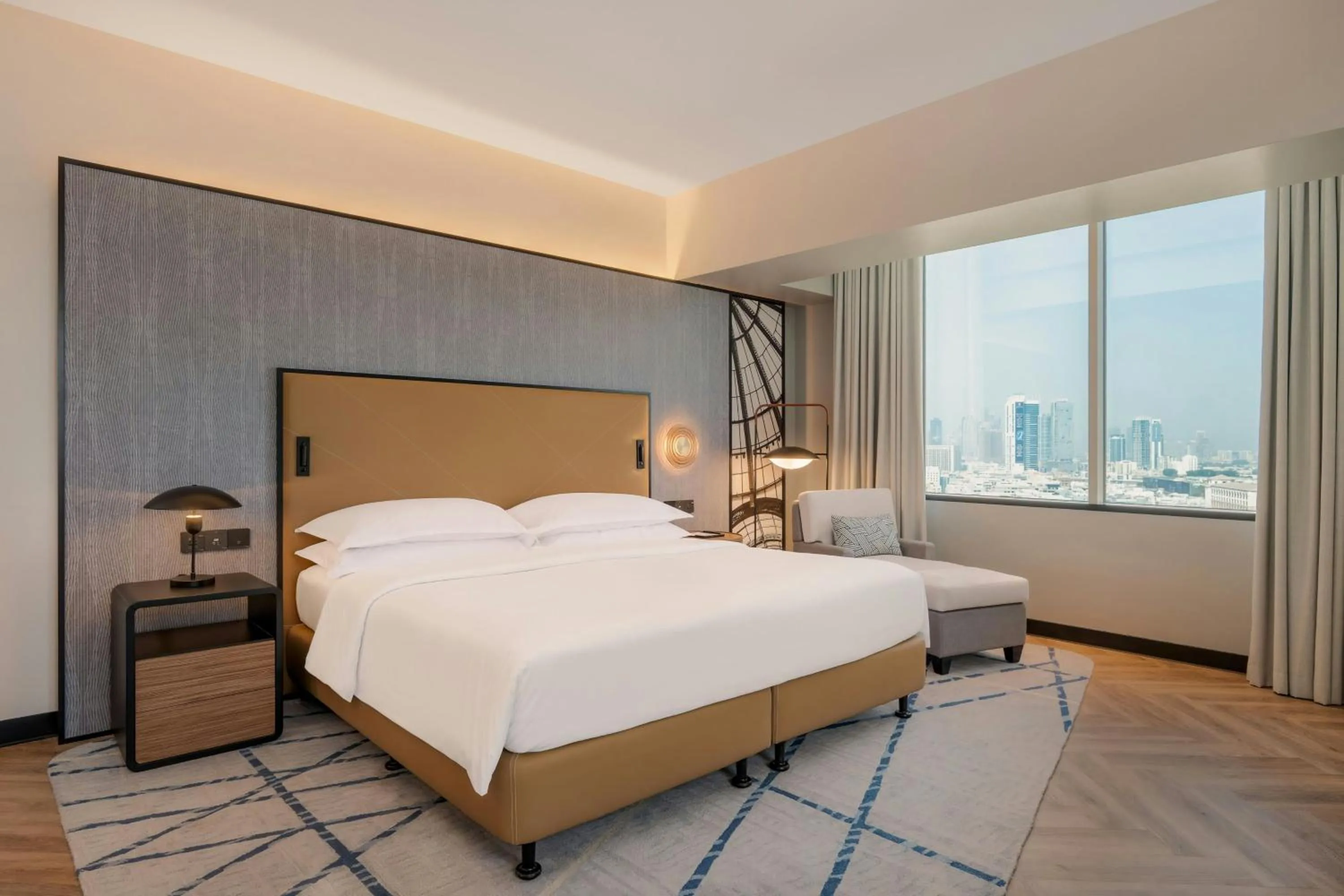 Bedroom, Bed in Sheraton Mall of the Emirates Hotel, Dubai