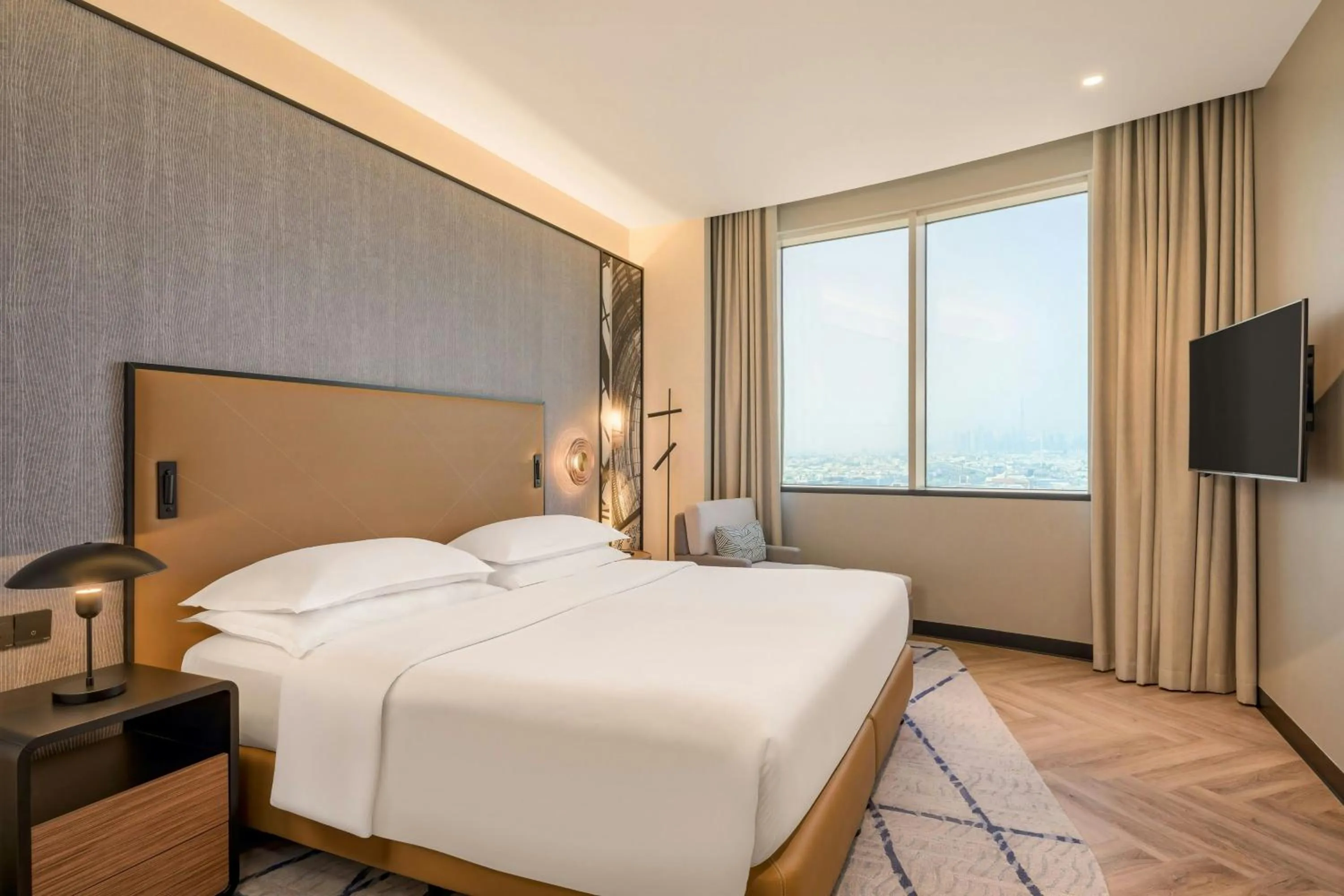 Bedroom, Bed in Sheraton Mall of the Emirates Hotel, Dubai