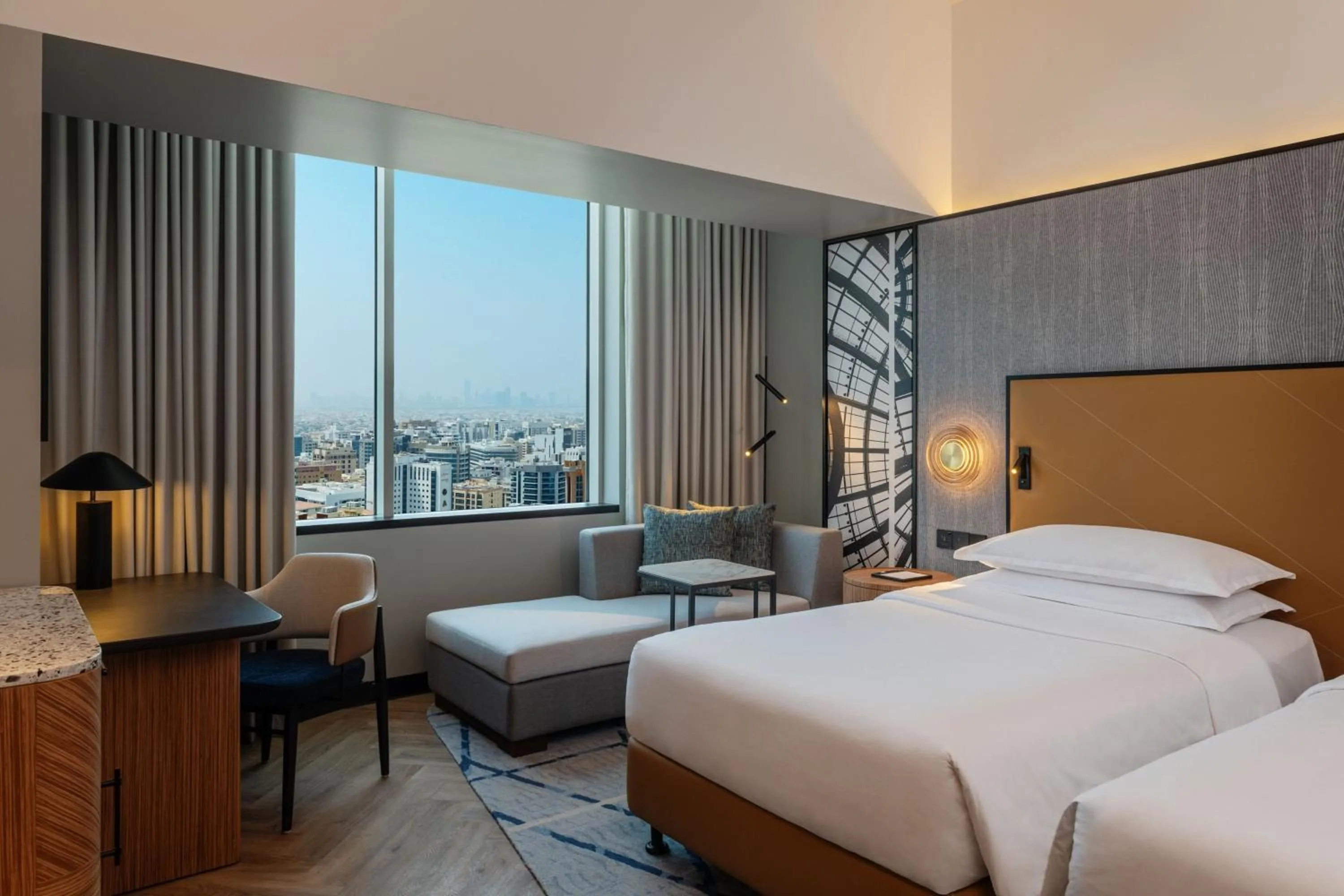 Photo of the whole room, Bed in Sheraton Mall of the Emirates Hotel, Dubai