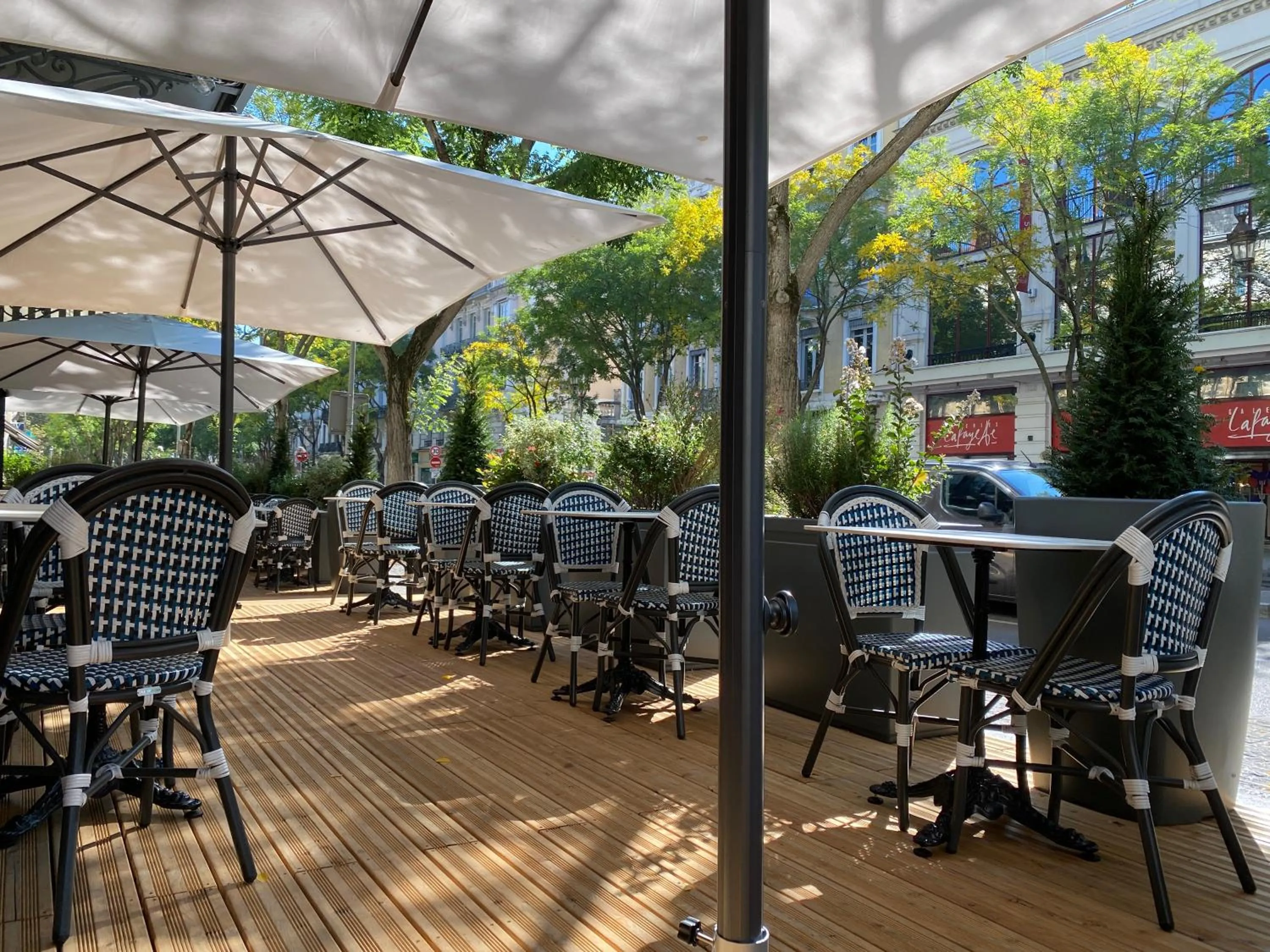 Patio in Hotel Saint Regis