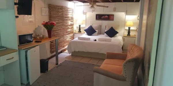 Bed in Lodge Strand (The)