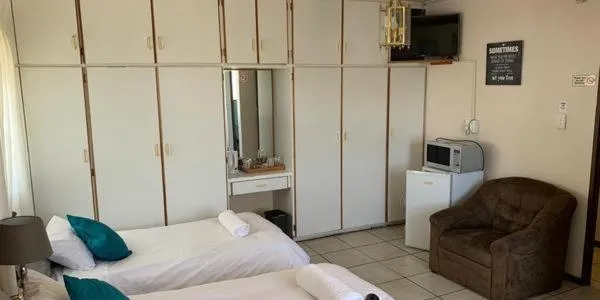 Bed in Lodge Strand (The)