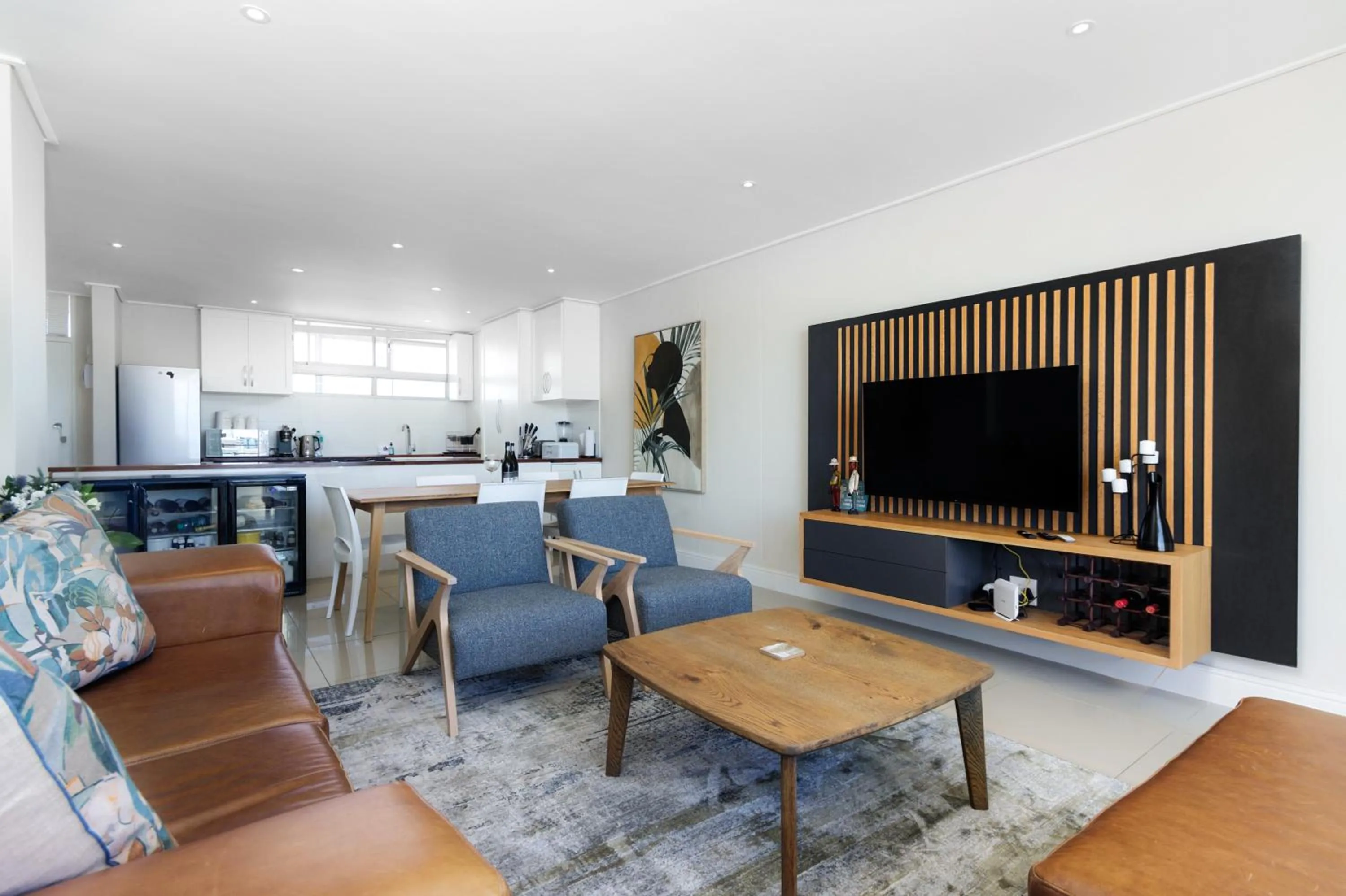 TV and multimedia in Ashley on Beach Strand