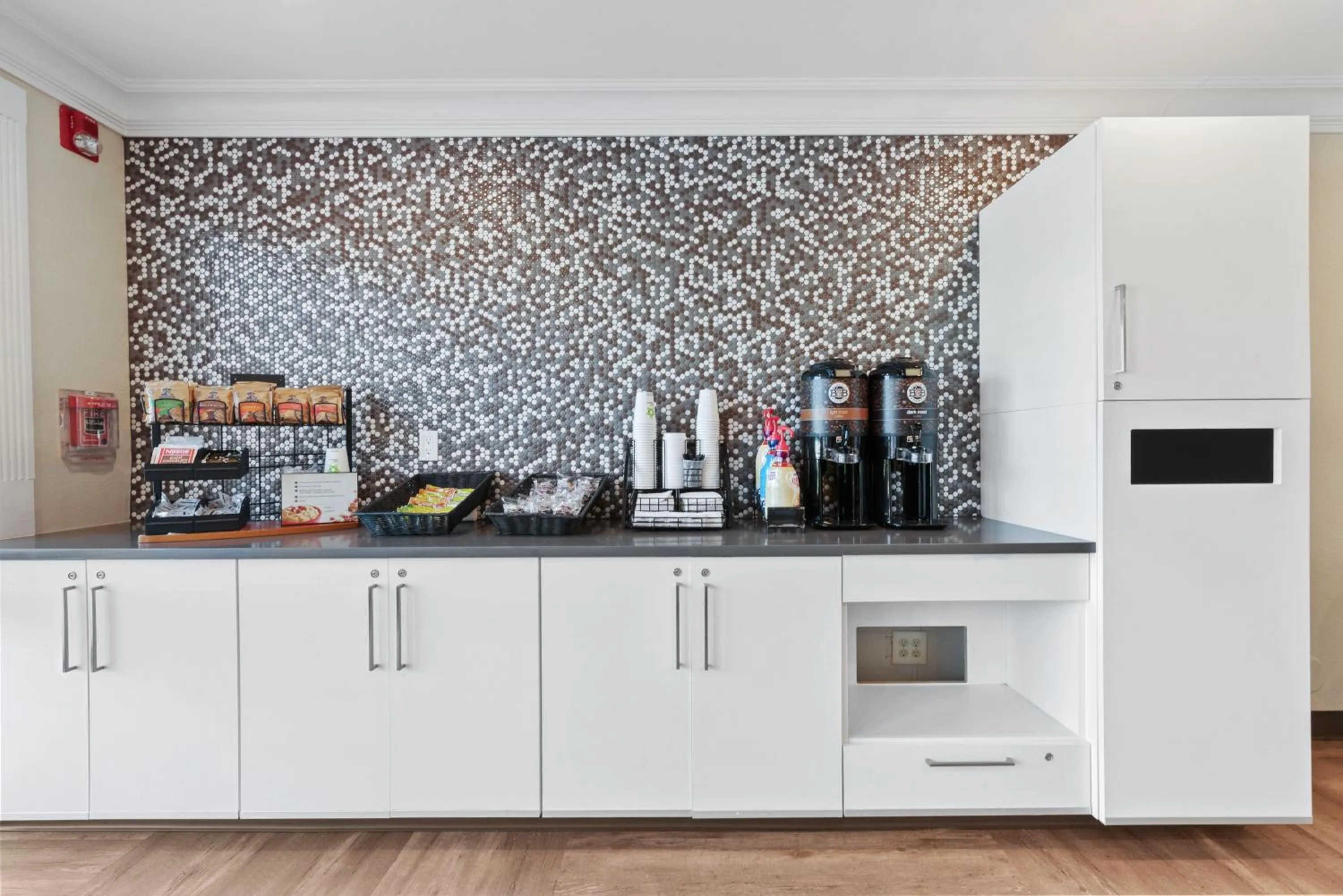 Breakfast in Extended Stay America Suites - Fremont - Newark