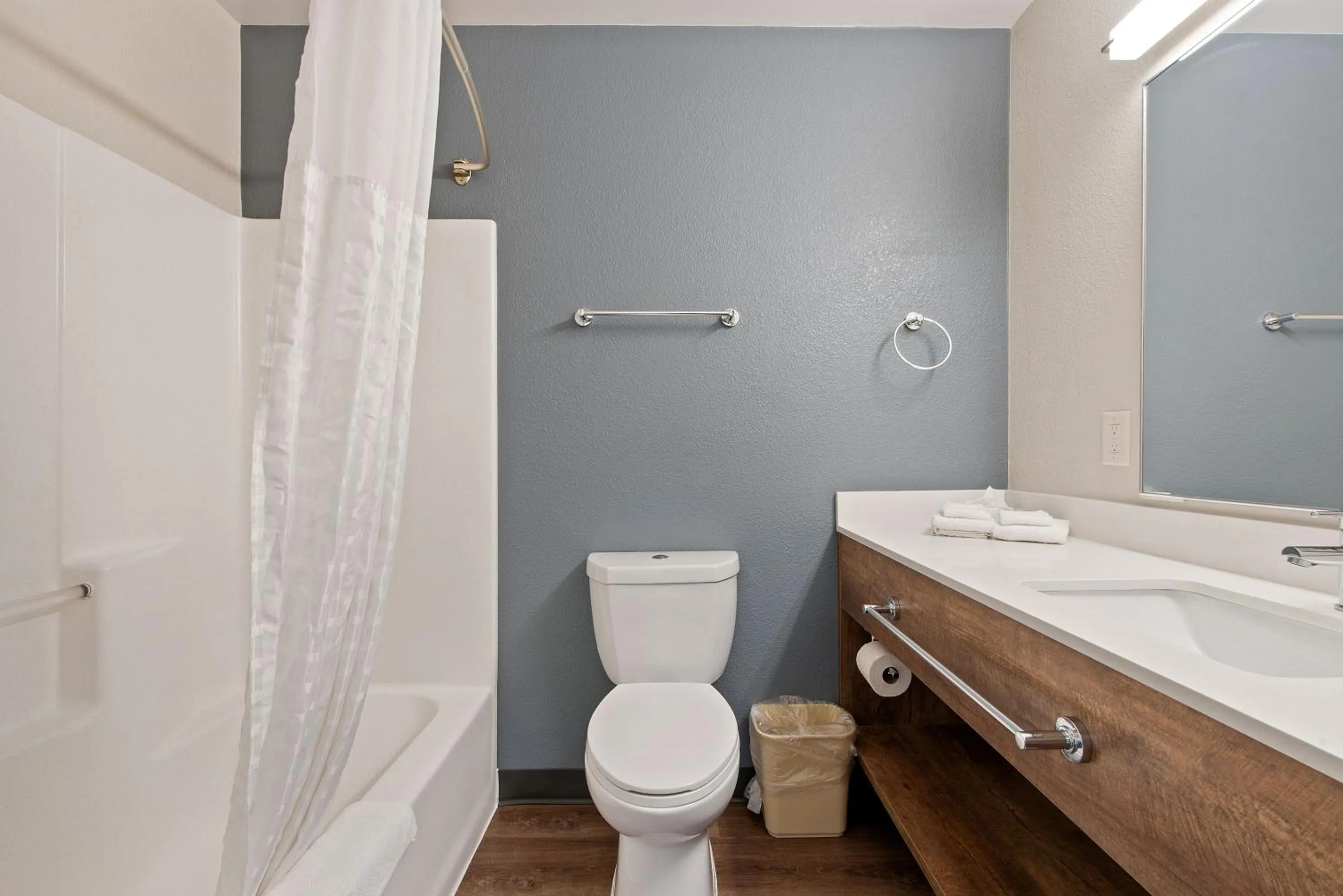 Bathroom in Extended Stay America Suites - Fremont - Newark