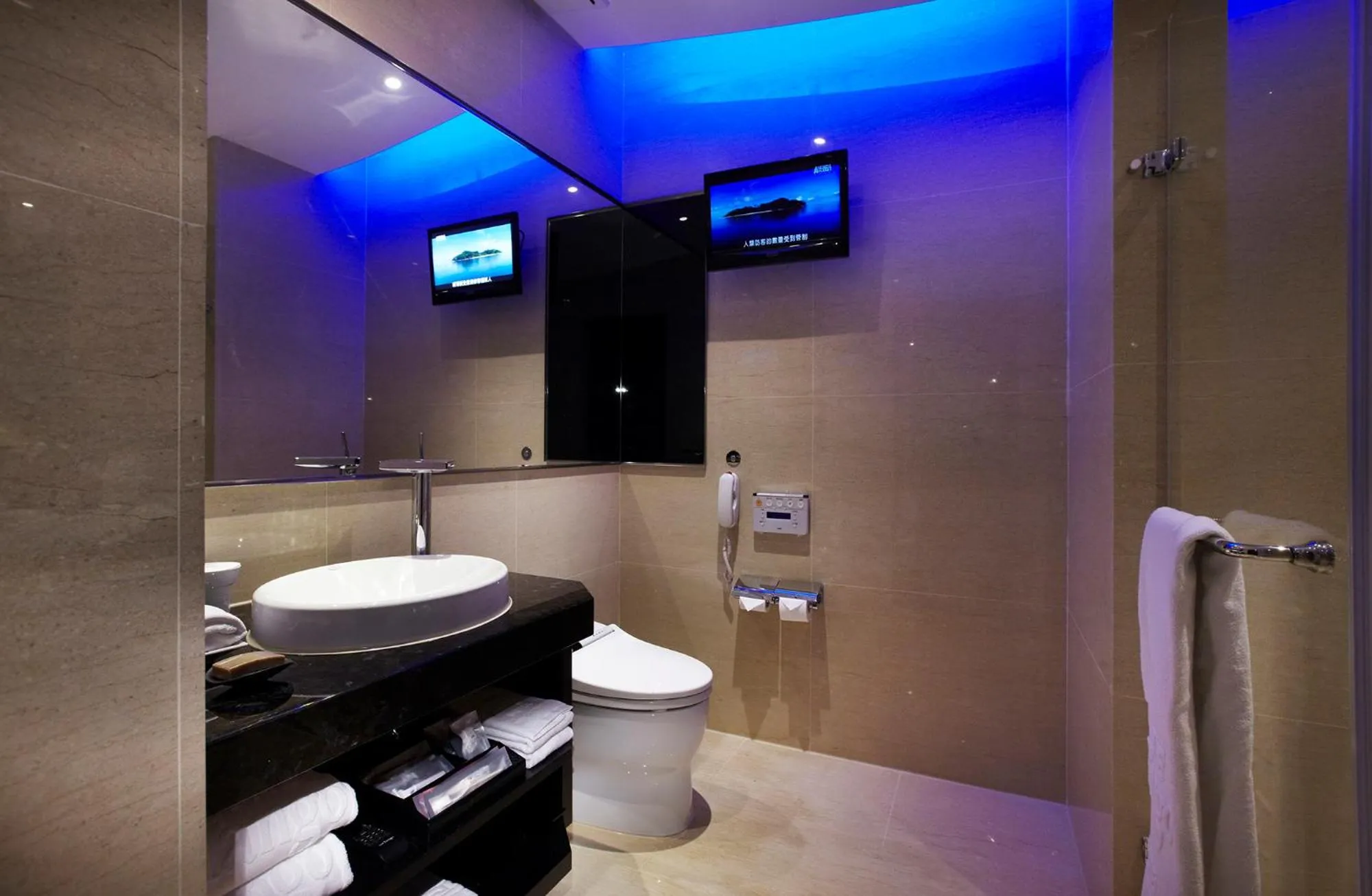 Bathroom in The Tango Hotel Taipei ChangAn