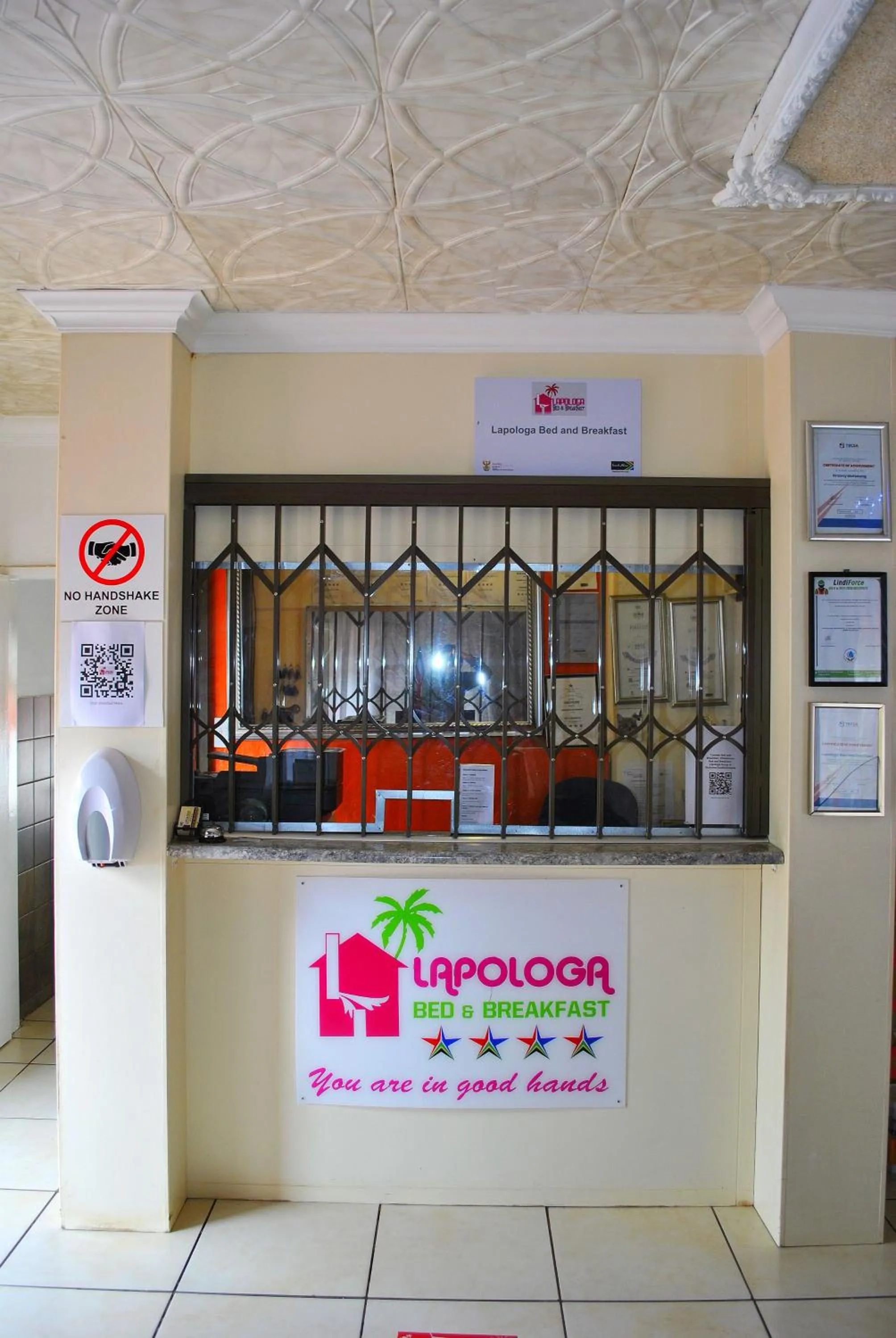 Lobby or reception in Lapologa Bed & Breakfast