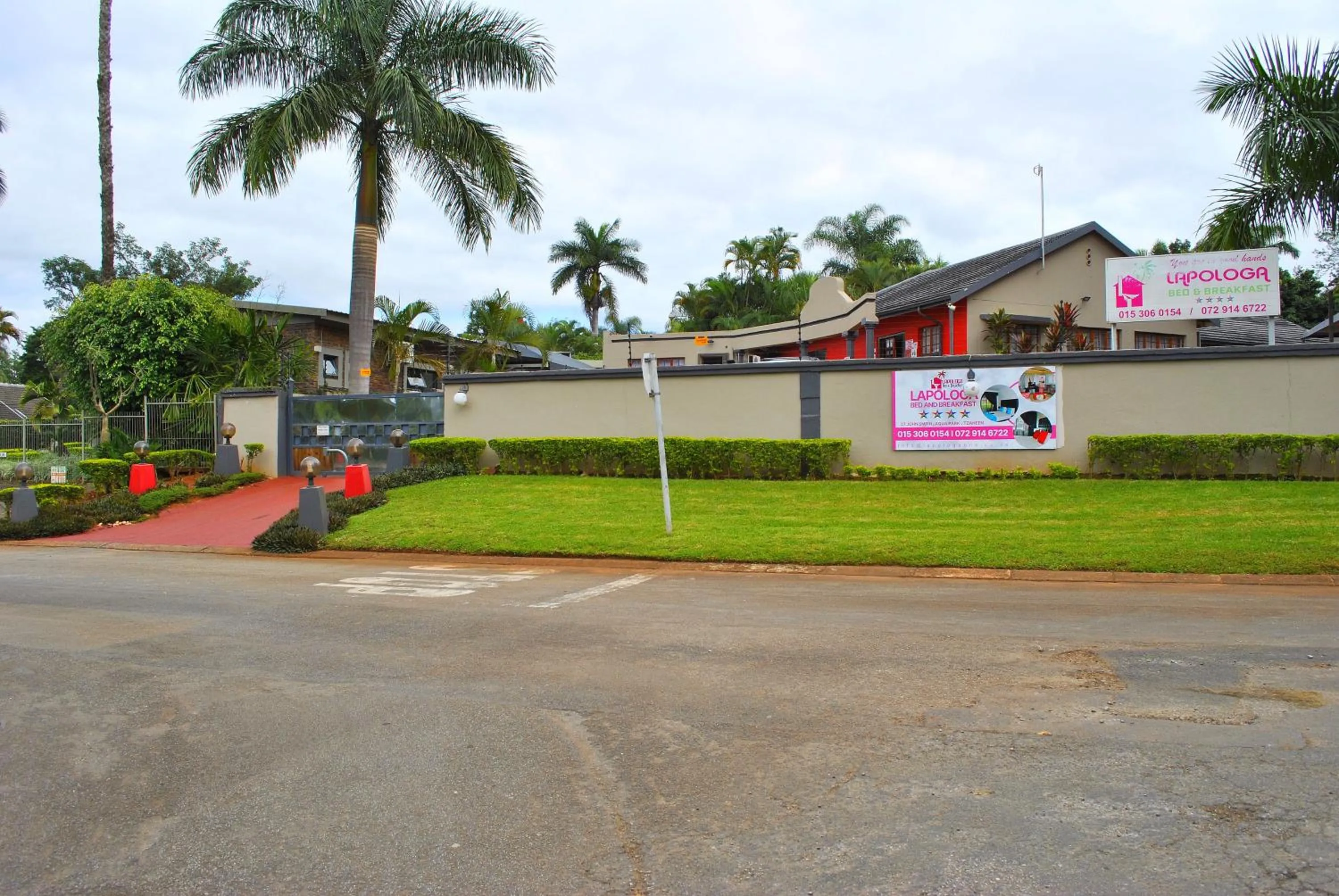 Property building in Lapologa Bed & Breakfast