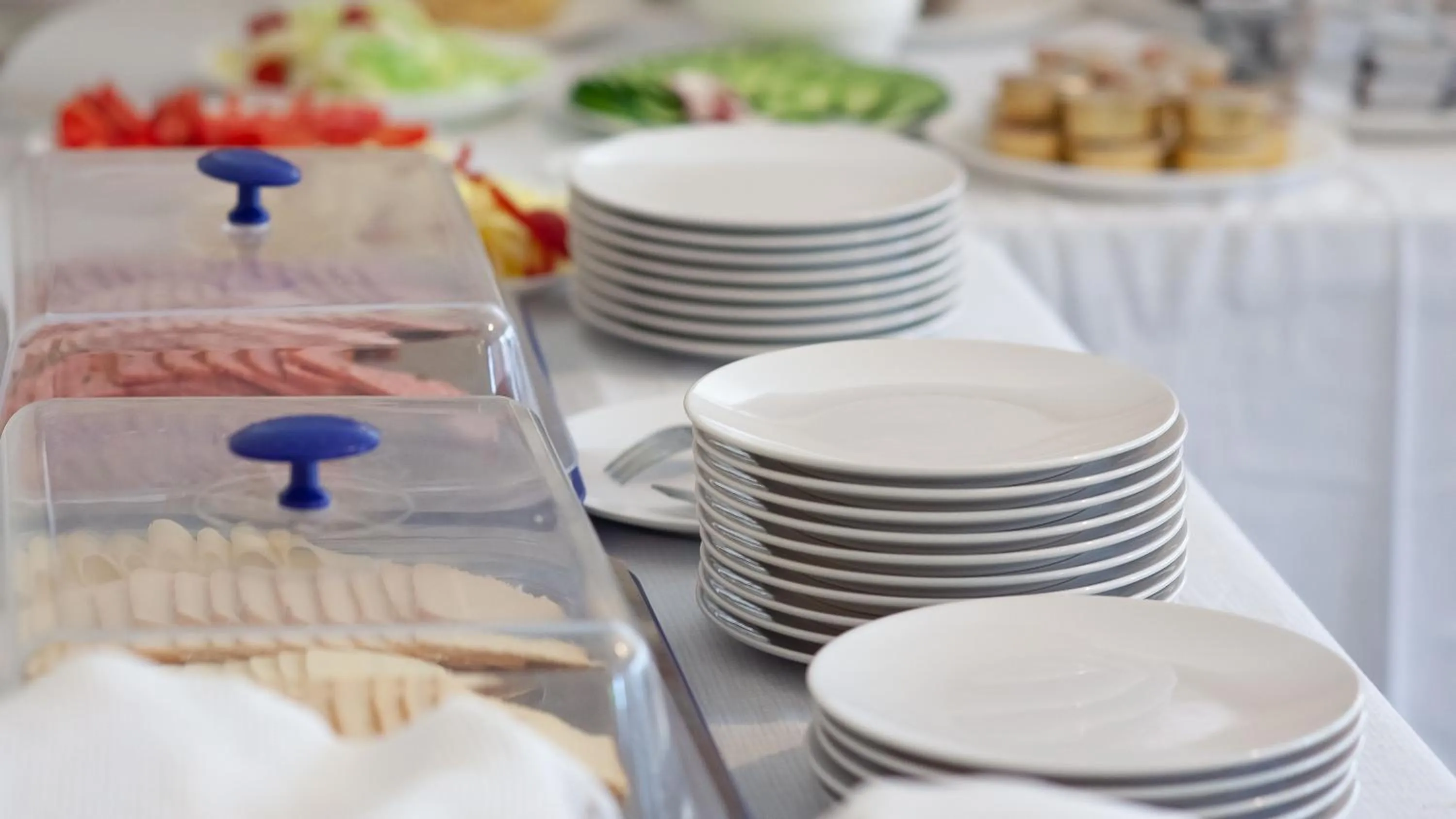 Buffet breakfast in Hotel Platán