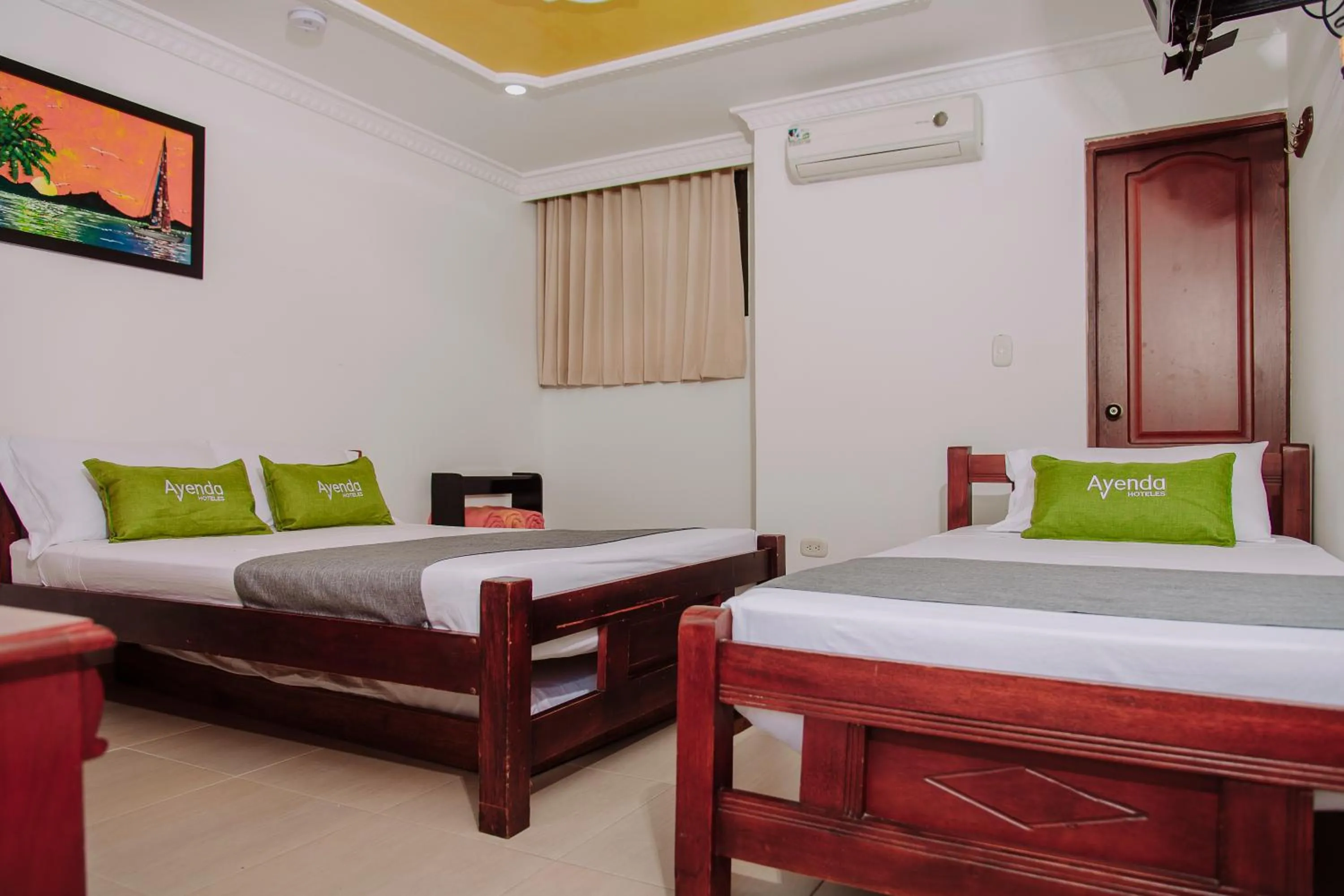 Bed in Hotel Colon Rodadero