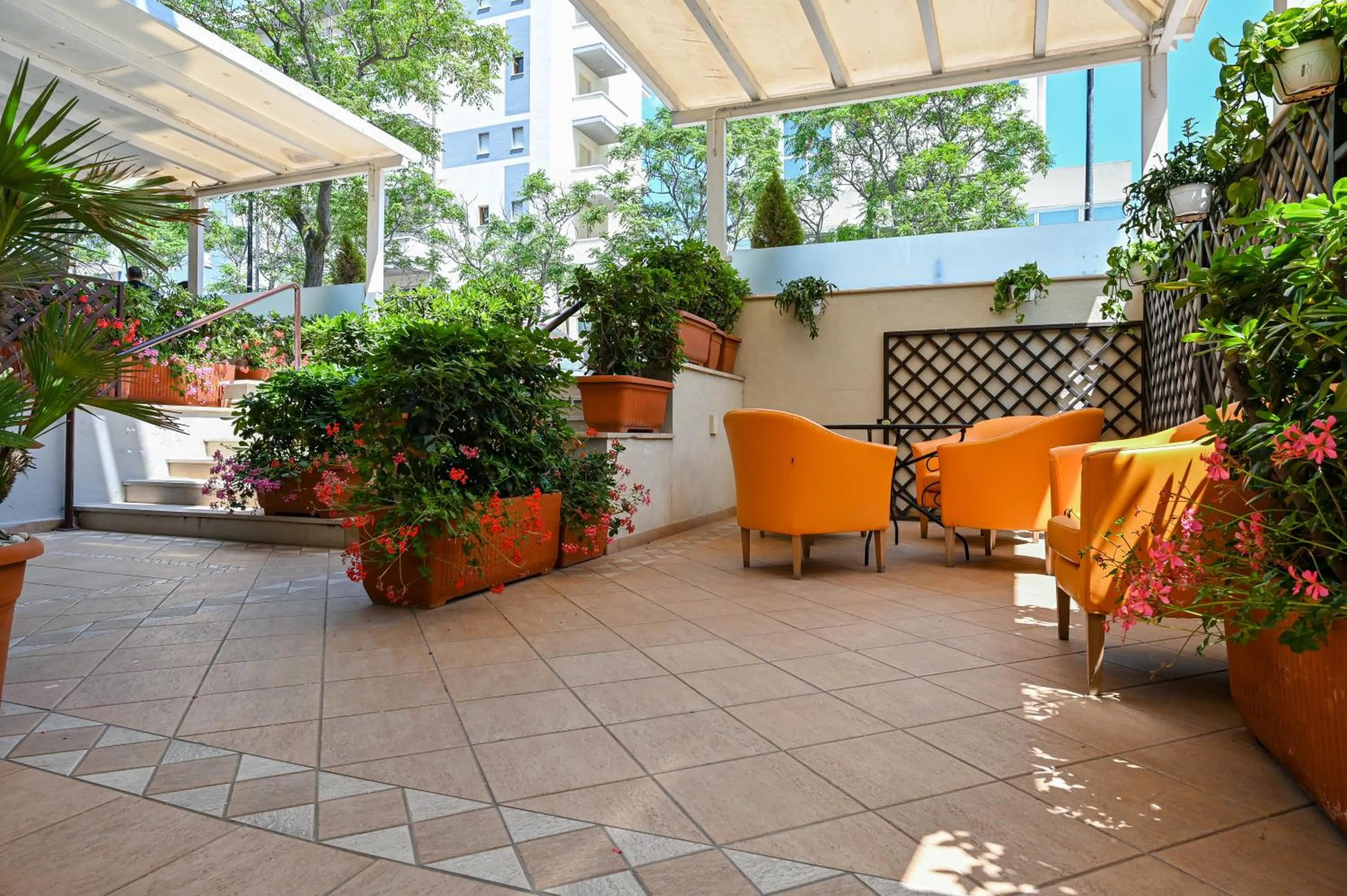 Garden in Amadei Hotel Figaro & Apartments