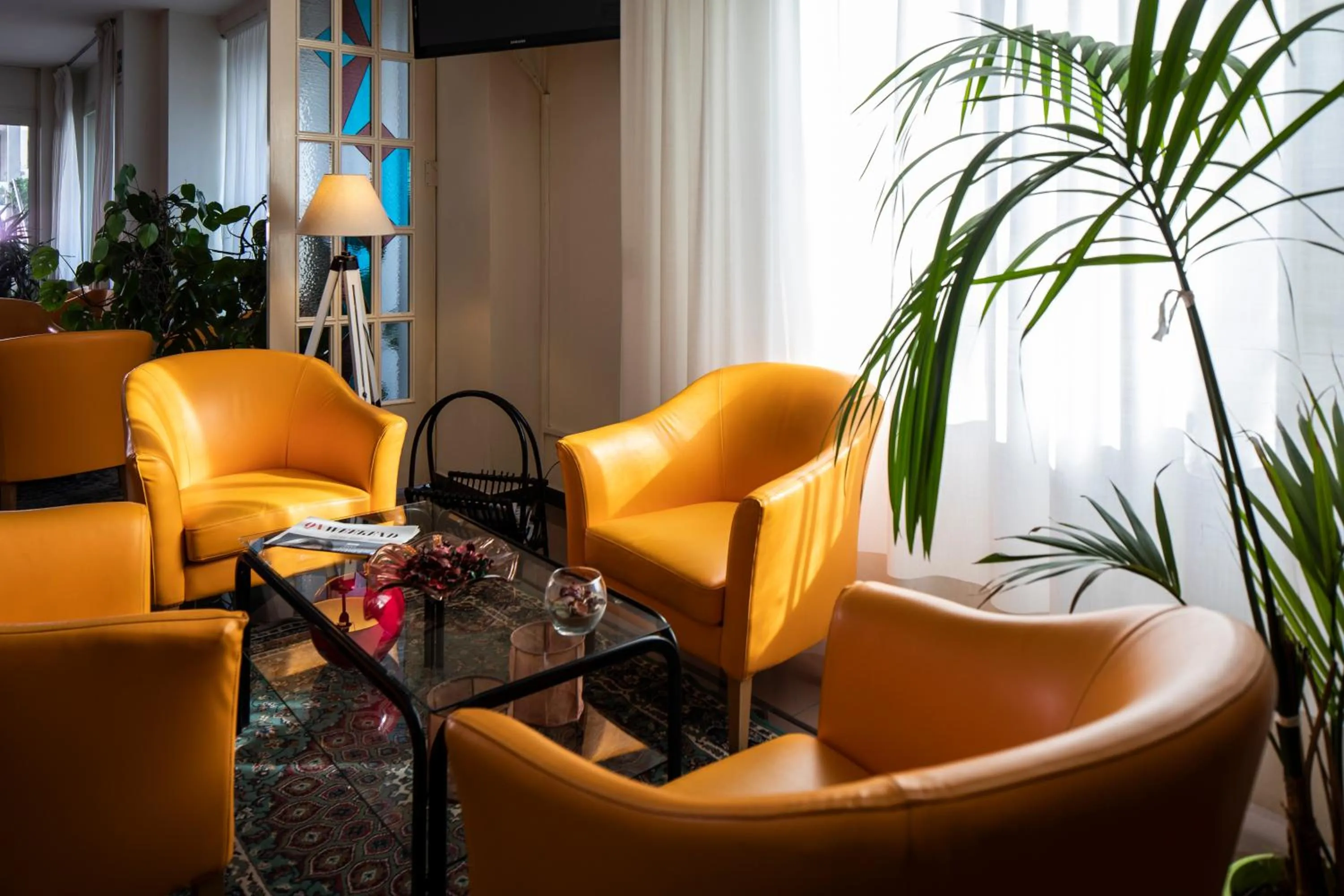 Lobby or reception in Amadei Hotel Figaro & Apartments