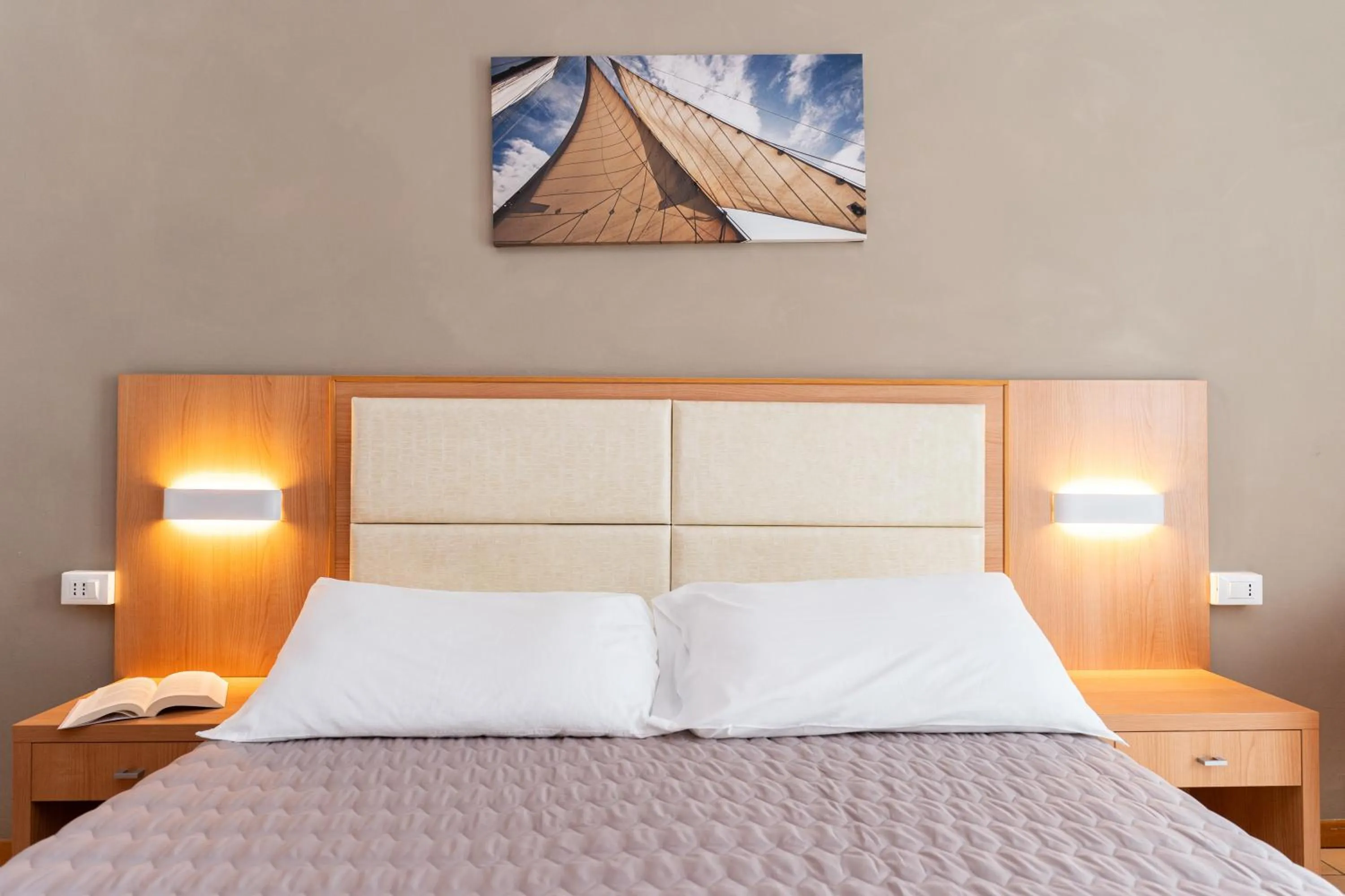 Bedroom, Bed in Amadei Hotel Figaro & Apartments