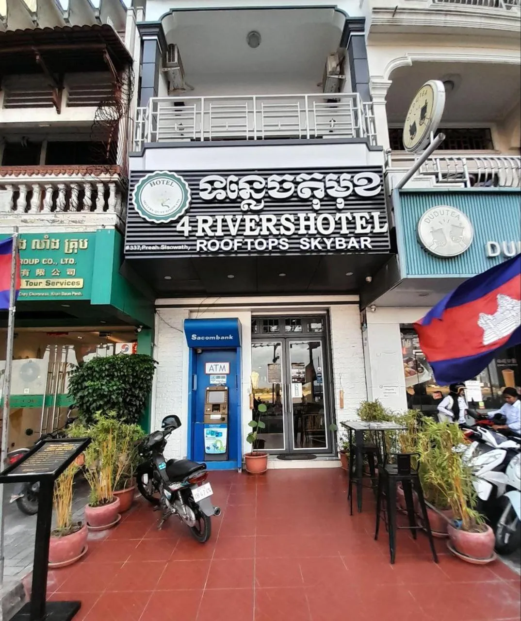 Property building in 4 RIVERS HOTEL