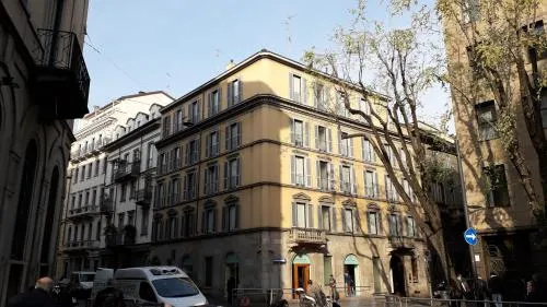Residence Borgonuovo Uno Apartments