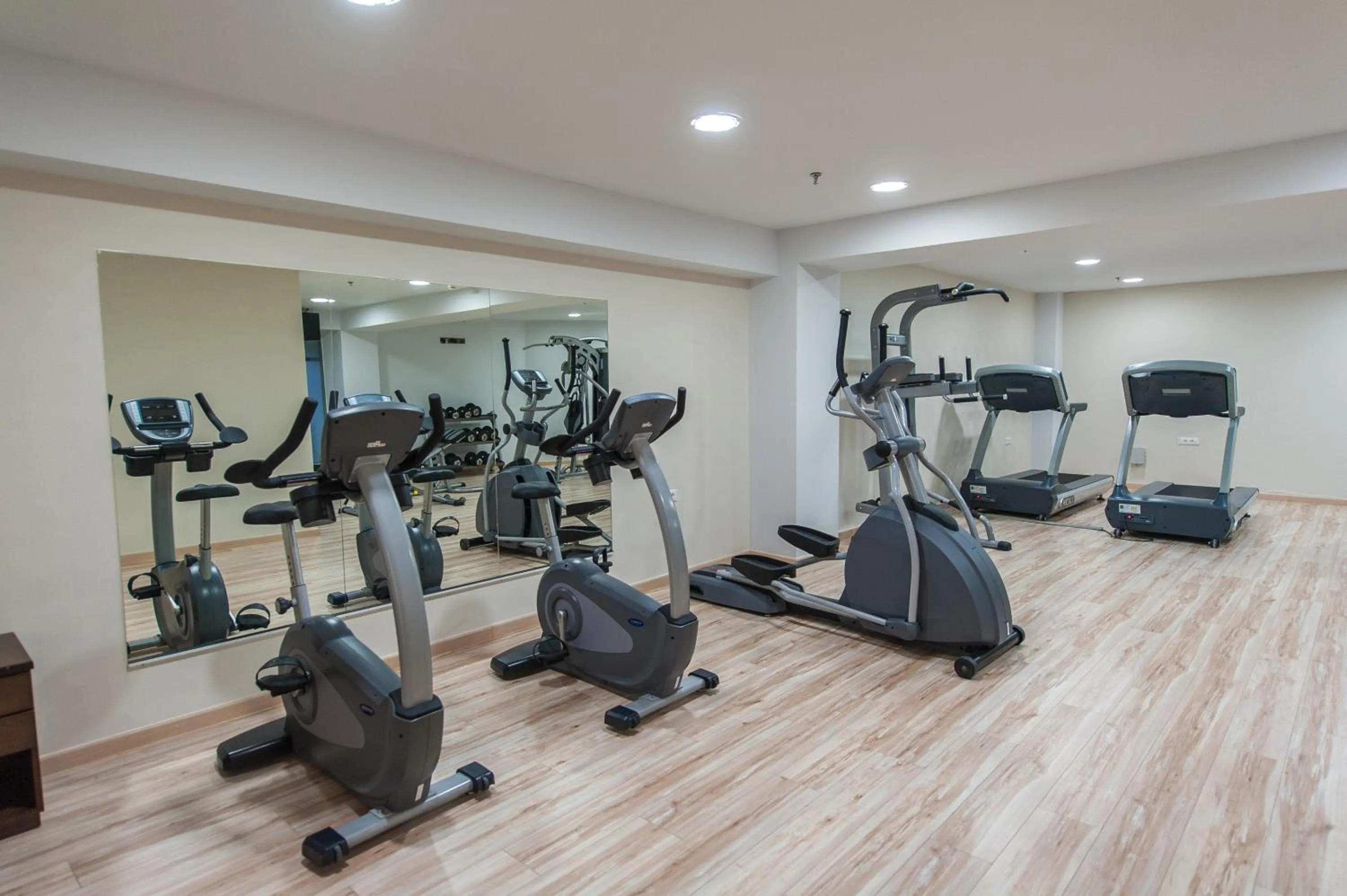 Fitness centre/facilities in Akti Palace Hotel