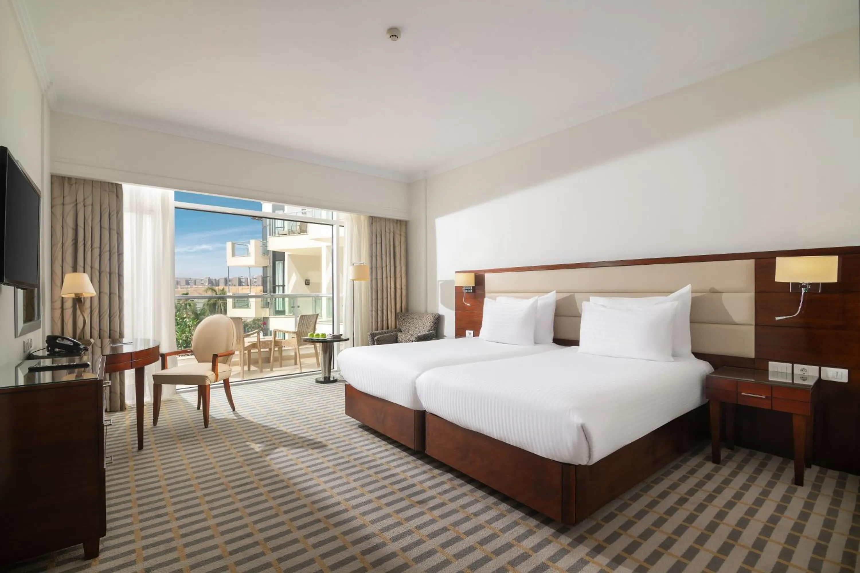 Bed in Steigenberger Pyramids Cairo