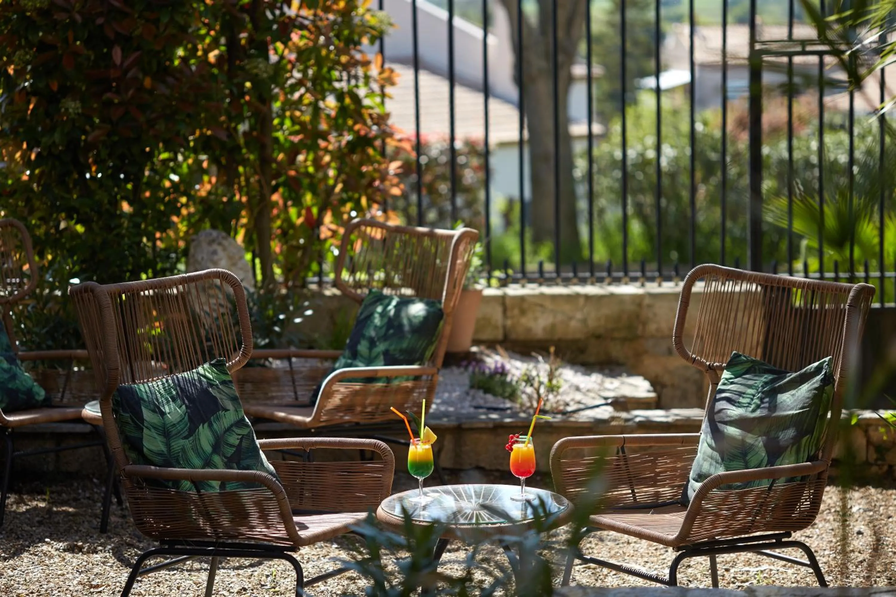 Garden in Hôtel Saint-Alban