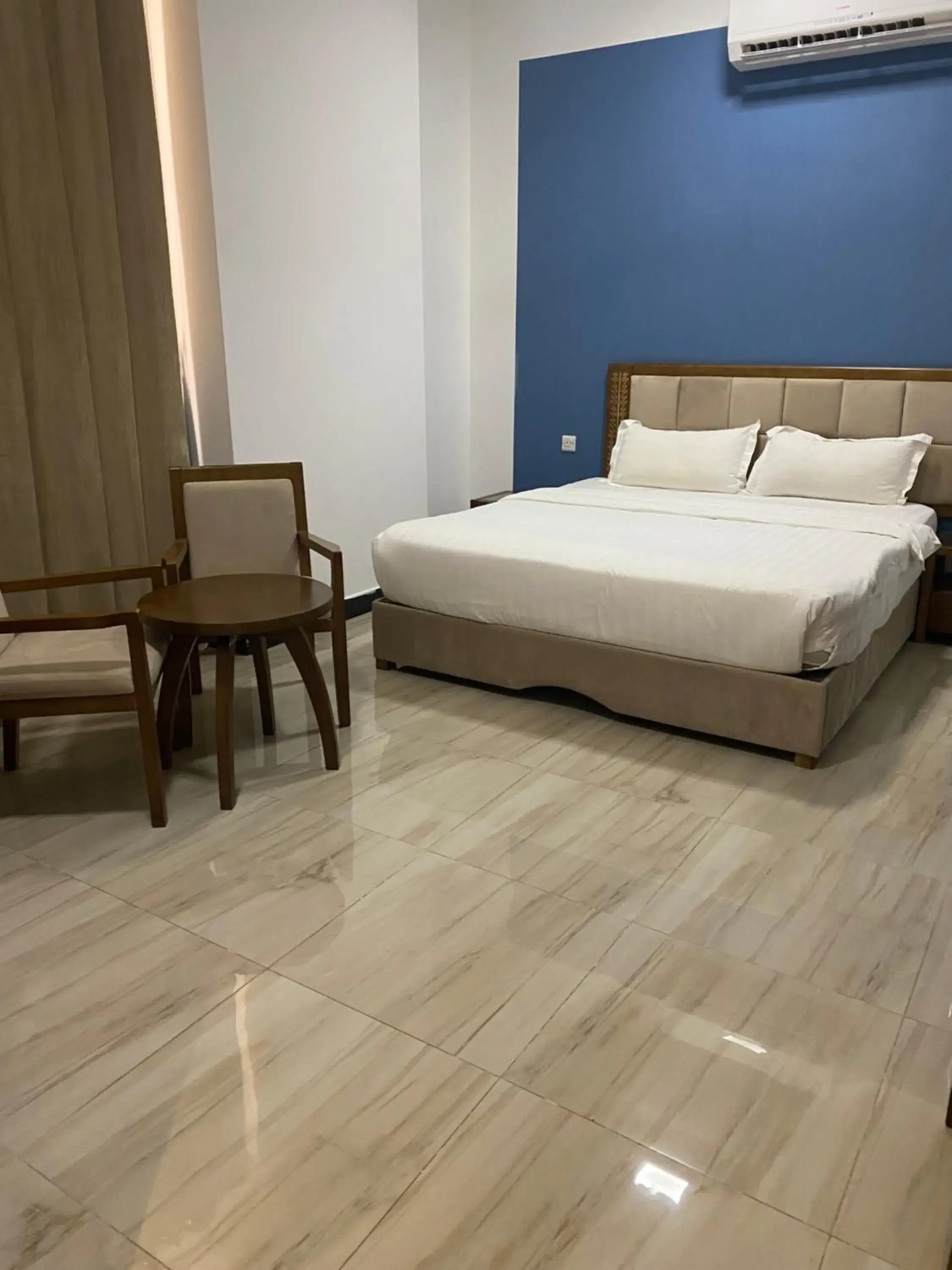 Standard King Room in Home Station Hotel Standard King Room in Home Station Hotel