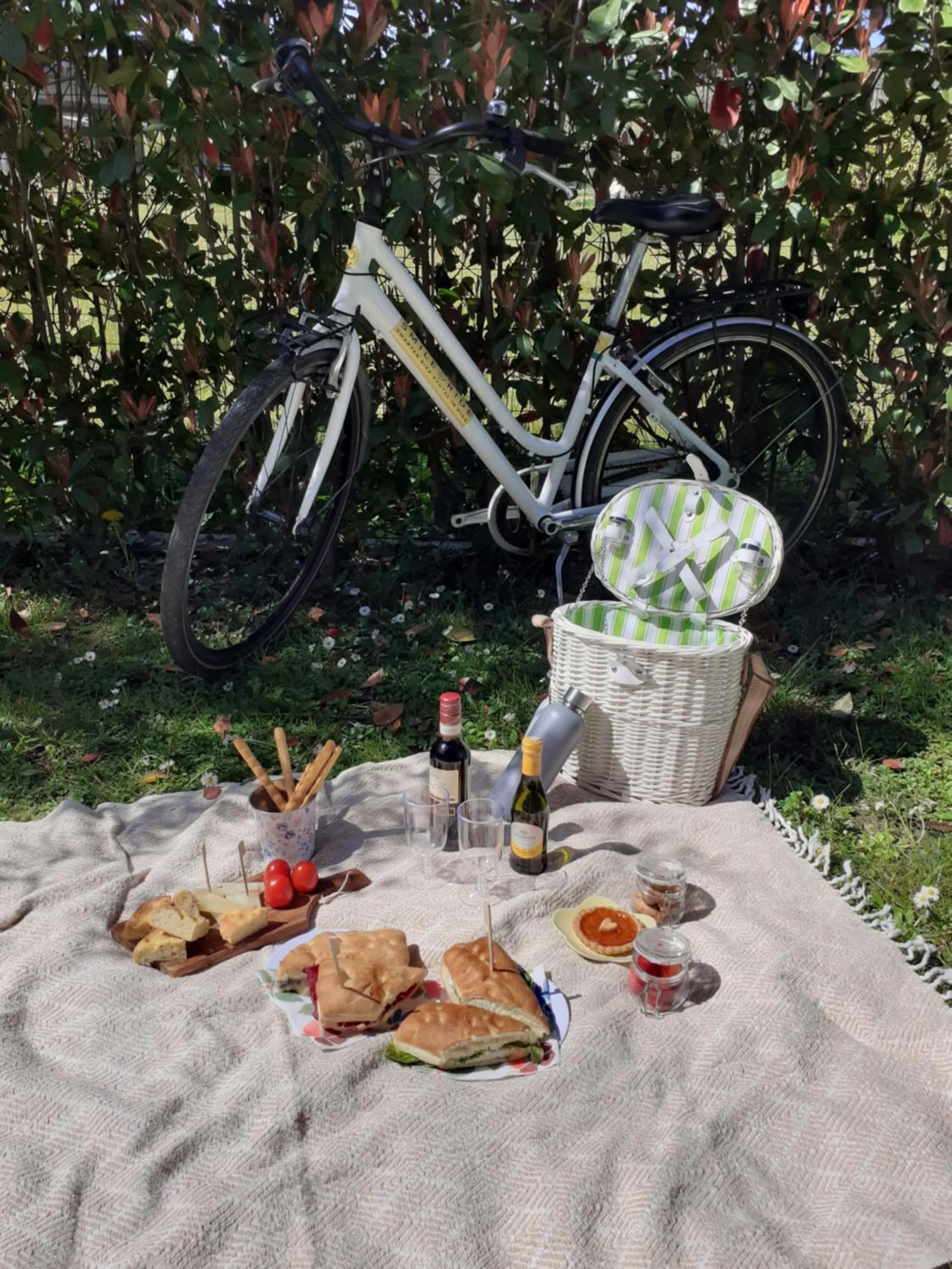 Food and drinks in Villa Ricci Suites